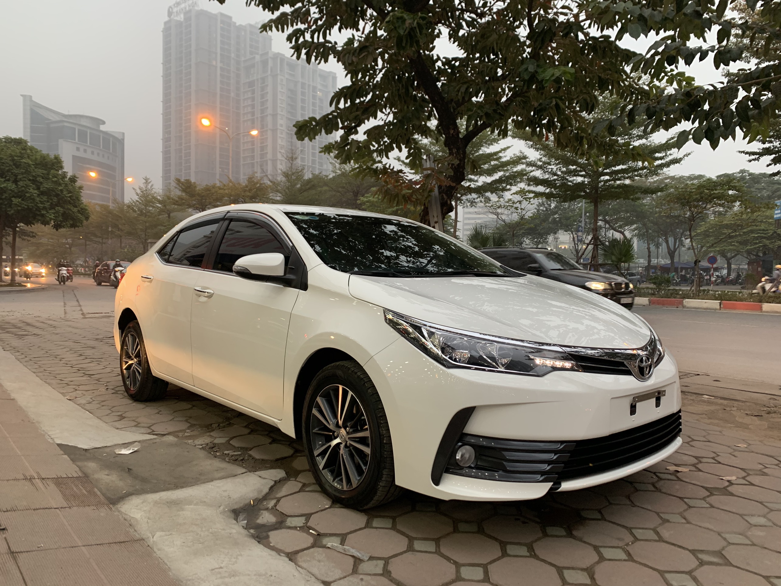 Toyota Altis 1.8G 2018 - 6