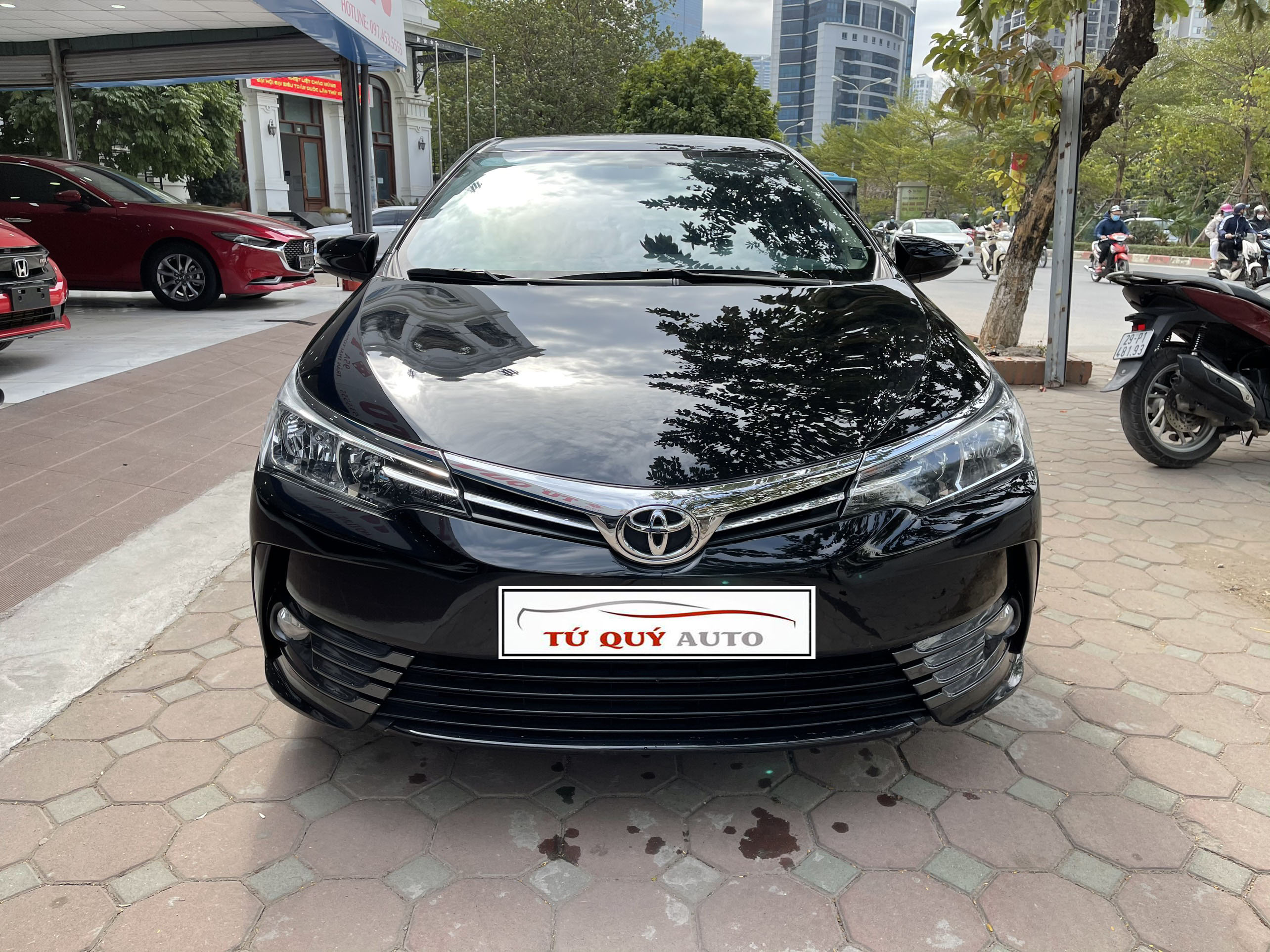 Toyota Corolla Altis bản nâng cấp chuẩn bị được giới thiệu tới khách hàng  Việt