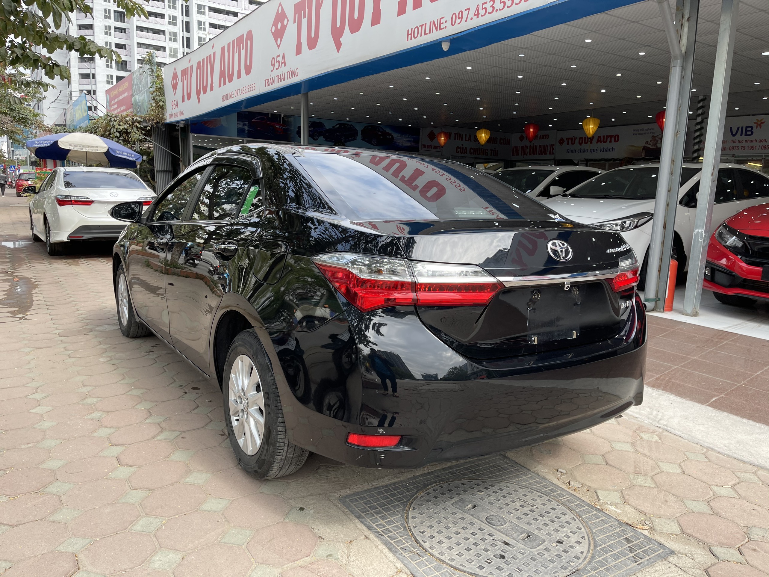 Toyota Altis 1.8E 2018 - 4