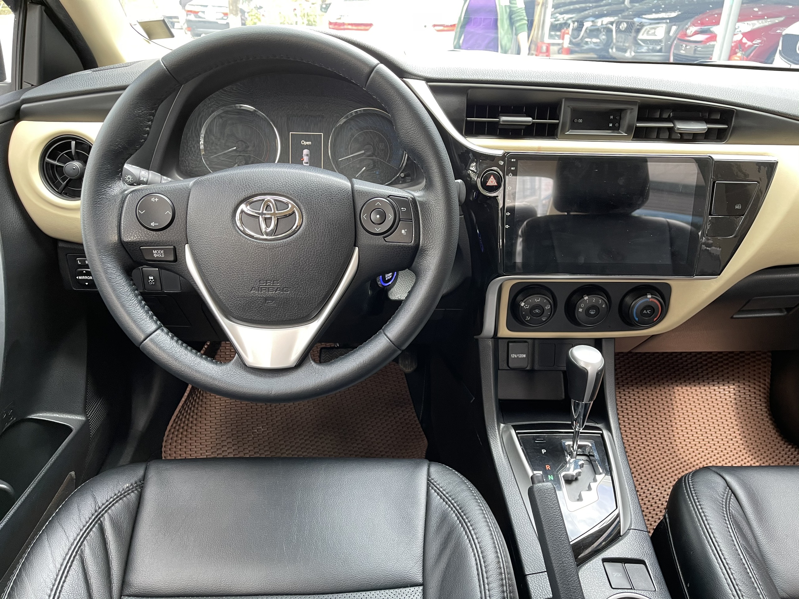 Toyota Altis 1.8E 2018 - 6