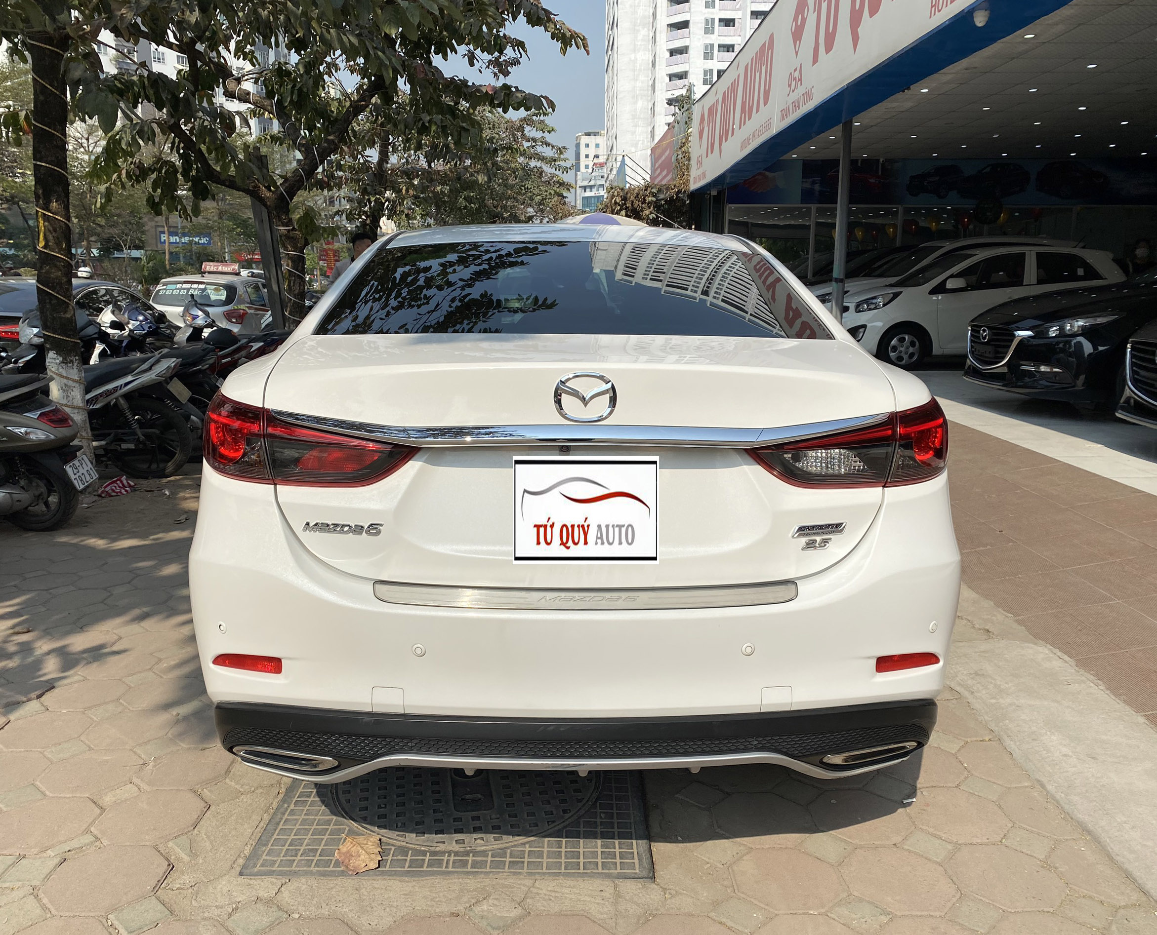 Mazda 6 Premium 2.5AT 2018 - 2