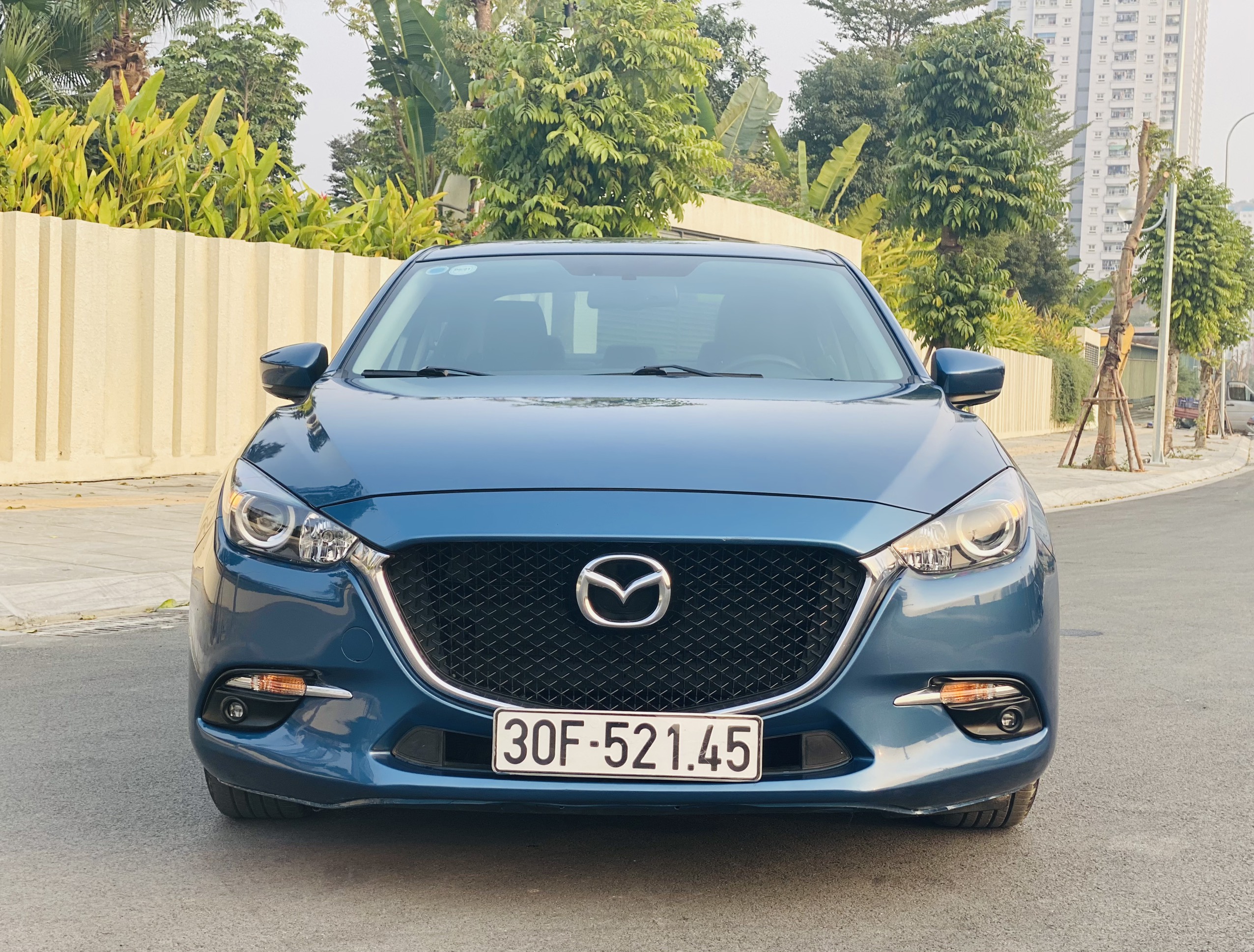 Bán Mazda 3 20AT 2018 FL Xanh Đen