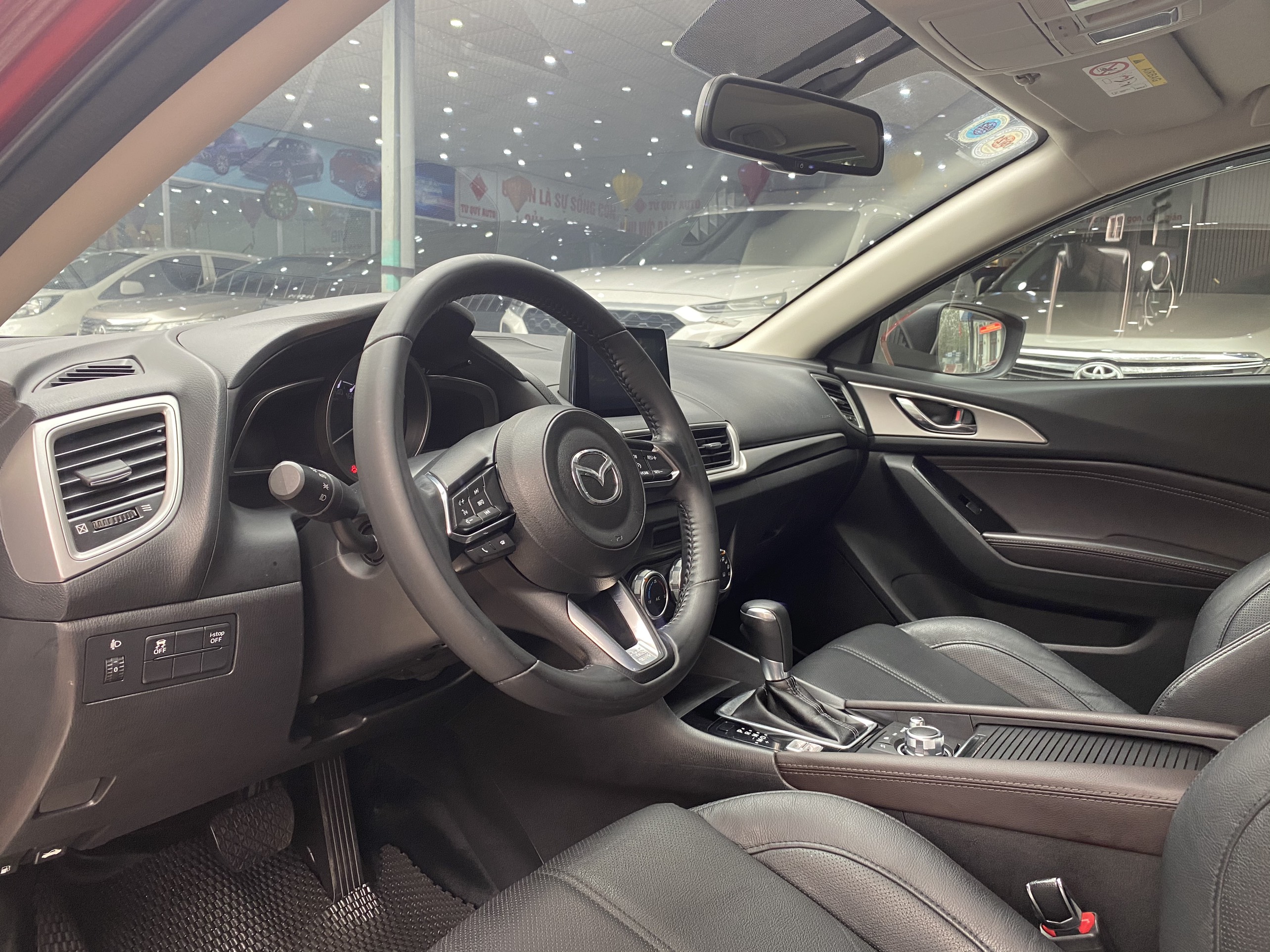 Mazda 3 Sedan 1.5AT 2018 - 9