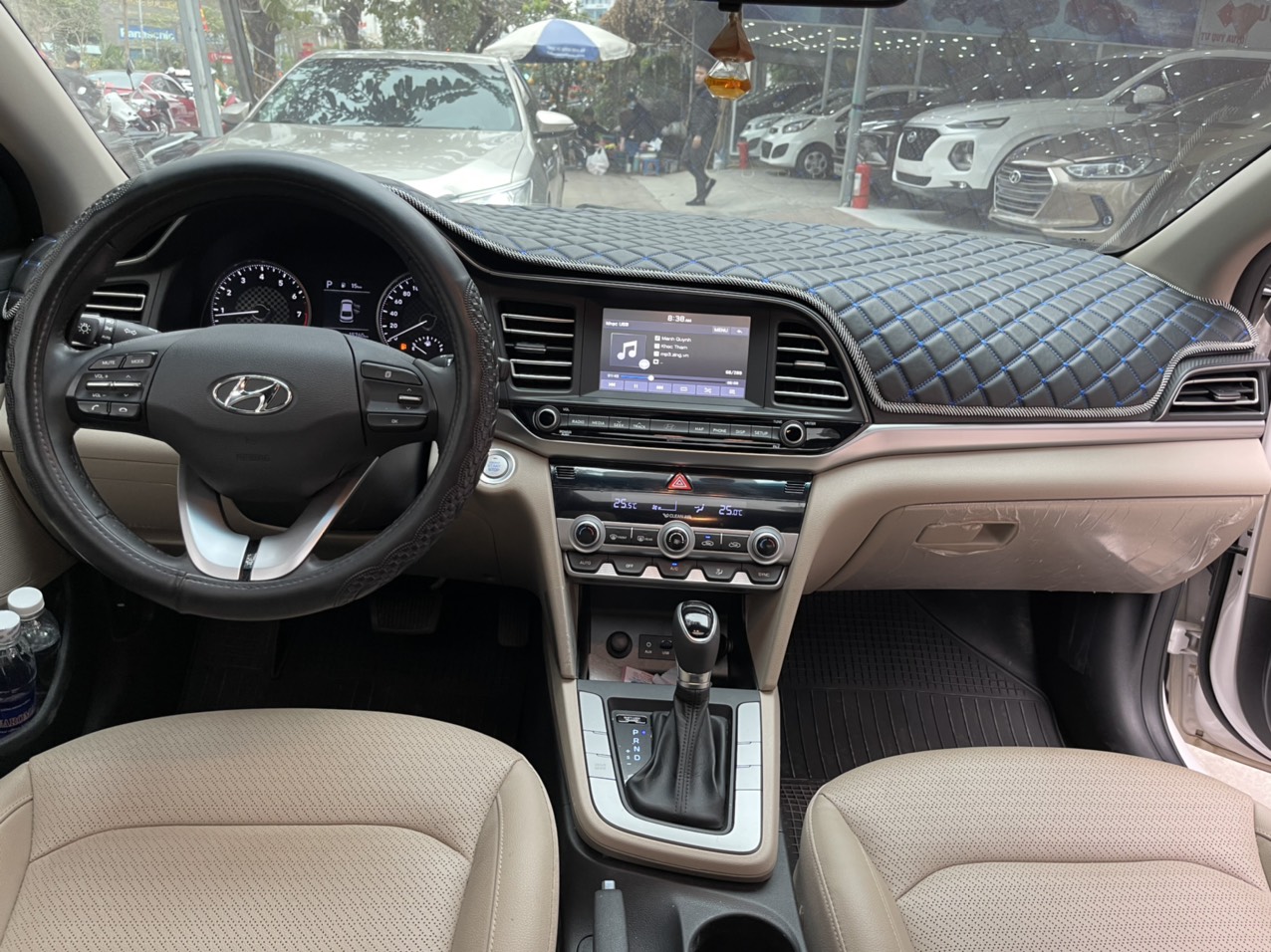 Hyundai Elantra 1.6AT 2019 - 7