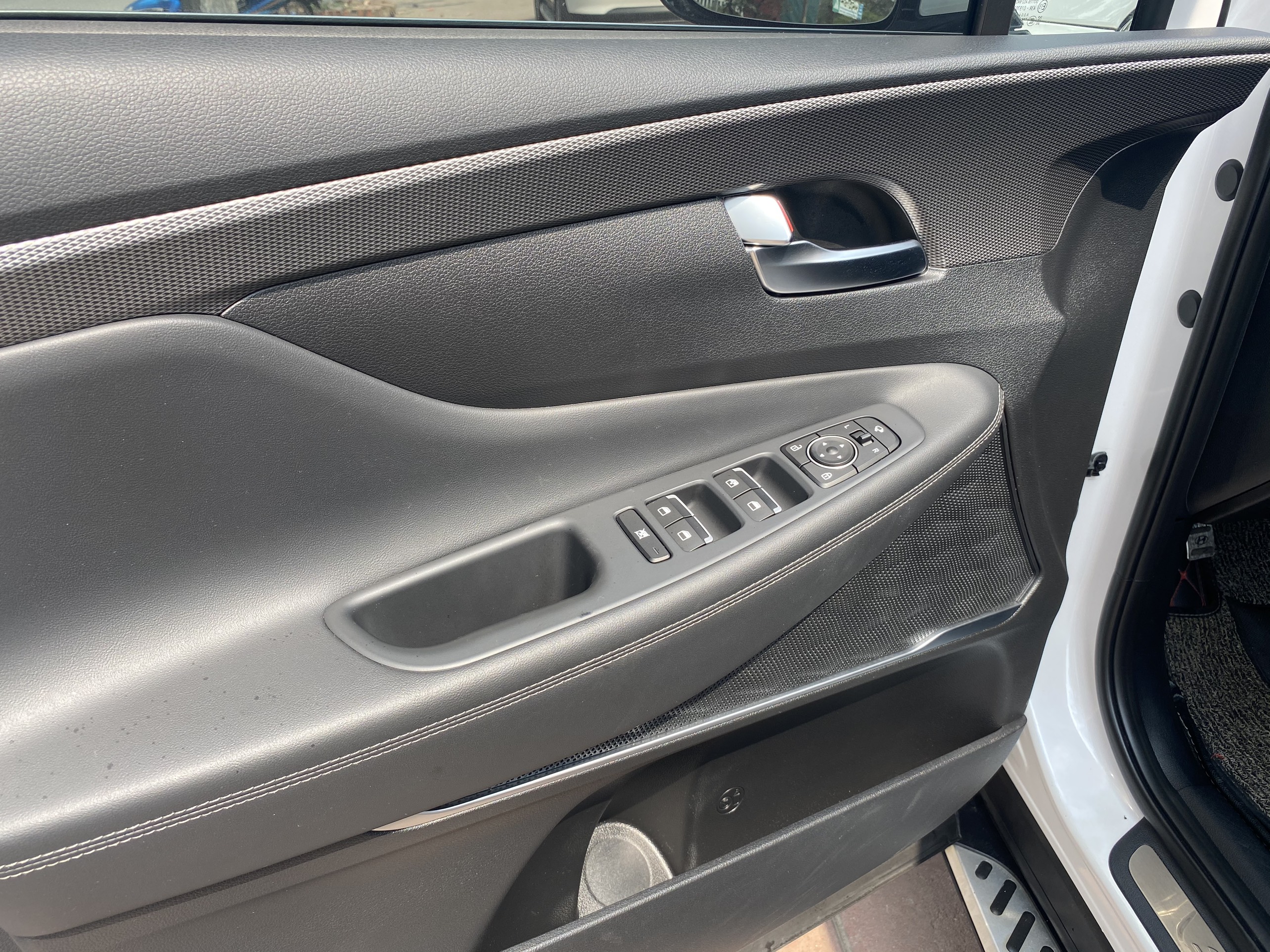 Hyundai Santa-Fe 2.4AT 2019 - 9
