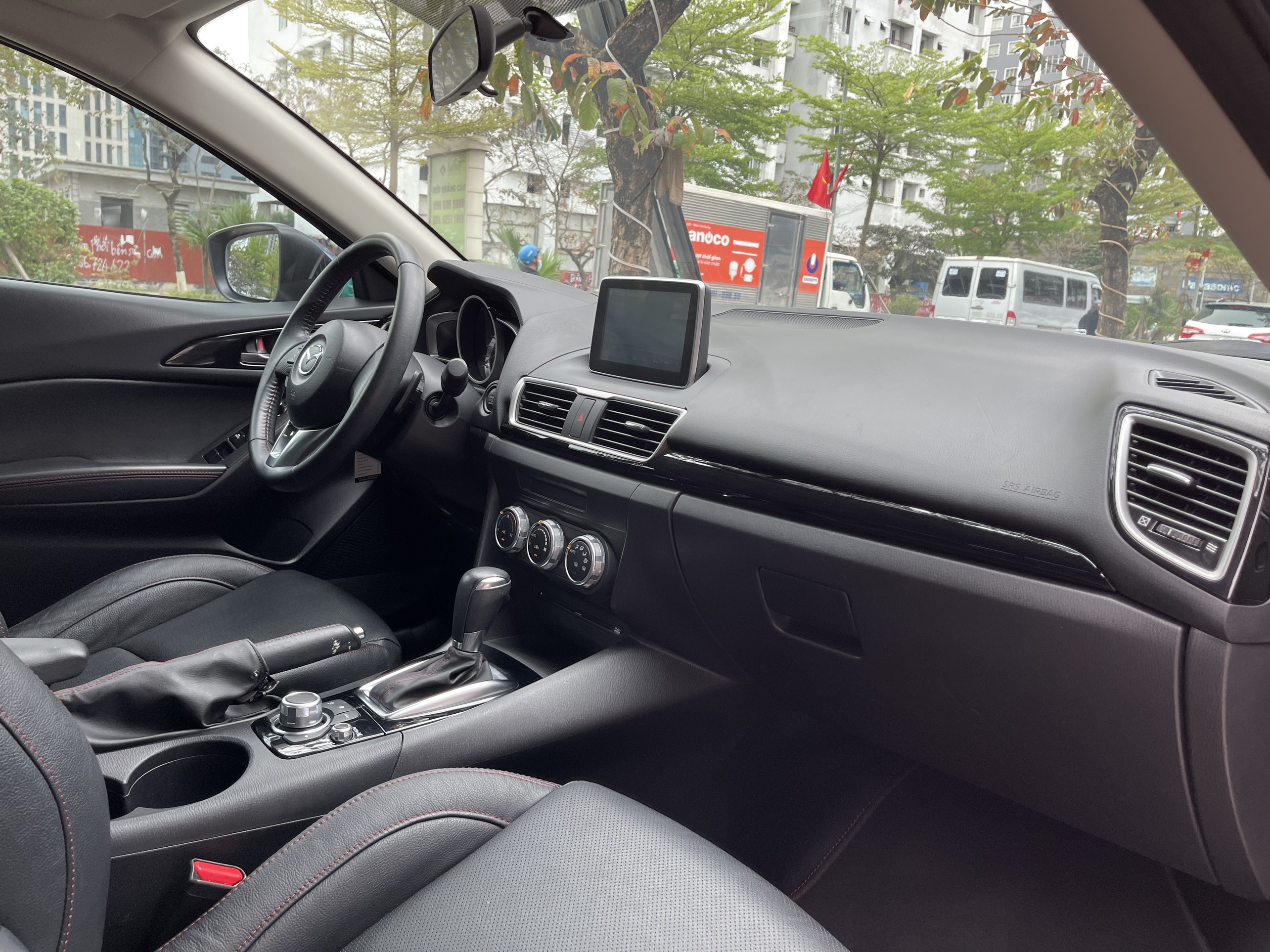 Mazda 3 Sedan 1.5AT 2017 - 9