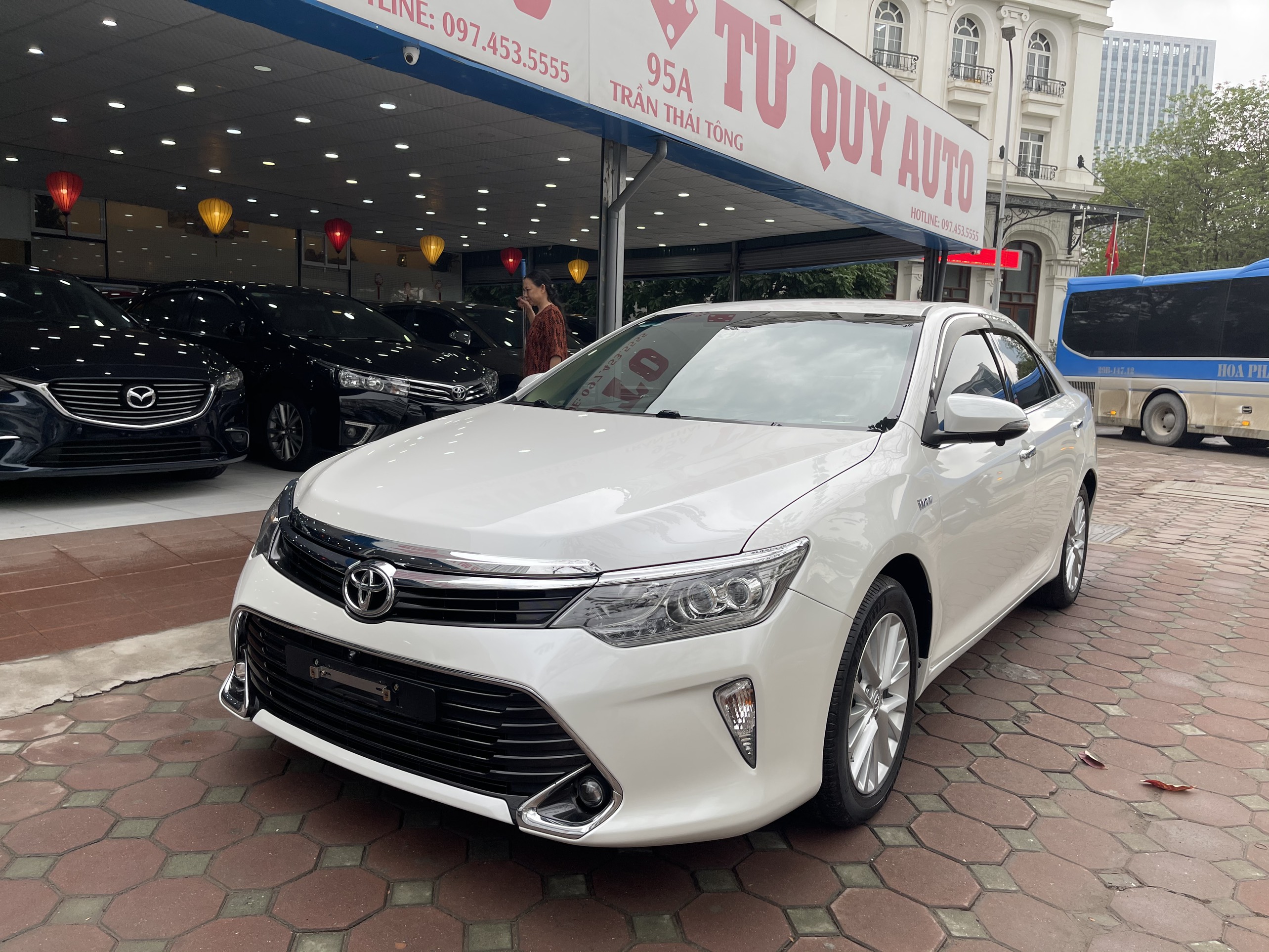 Toyota Camry 2.0E 2018 - 3