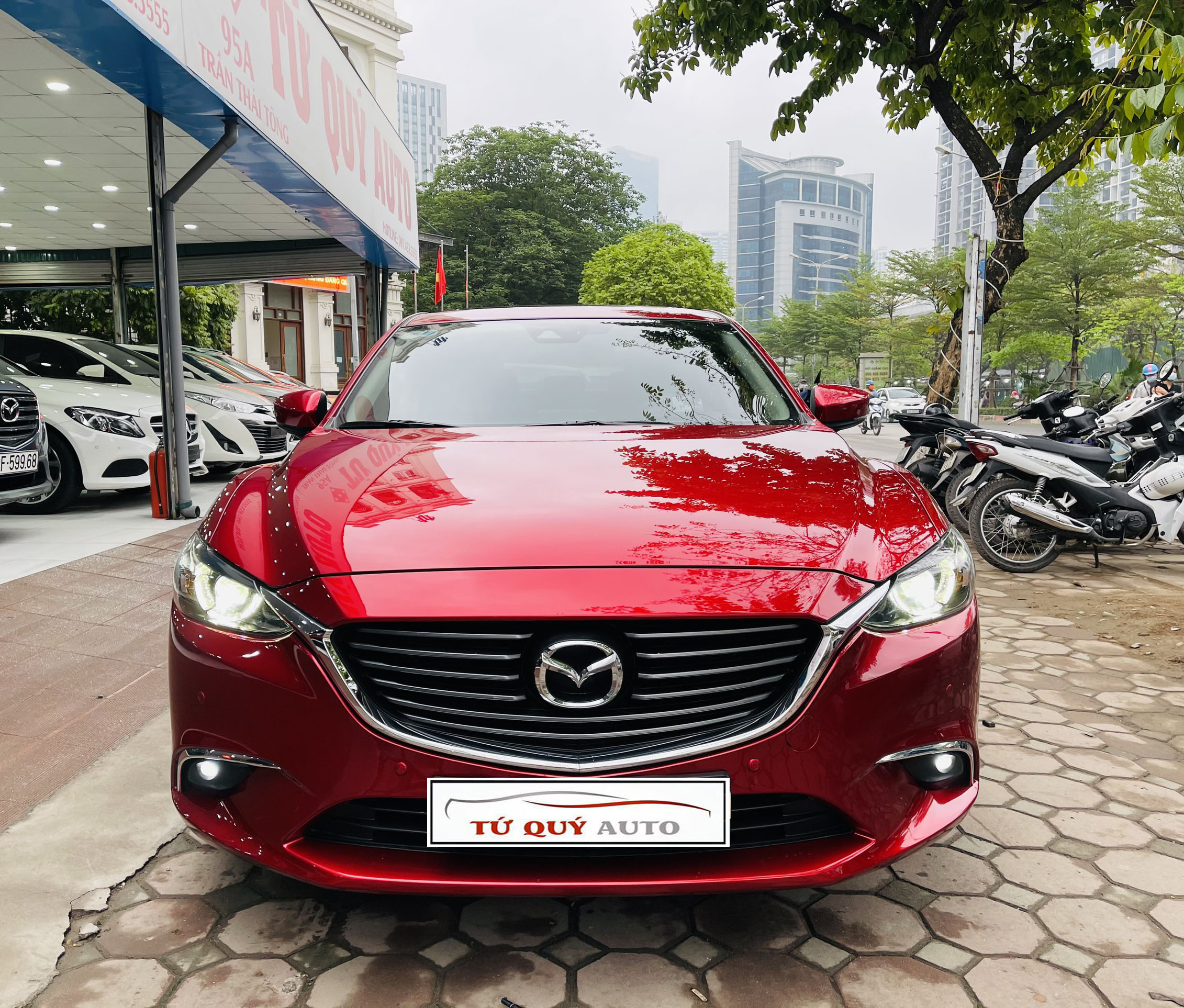Xe Mazda 6 Premium 2.0AT 2019 - Đỏ Pha Lê