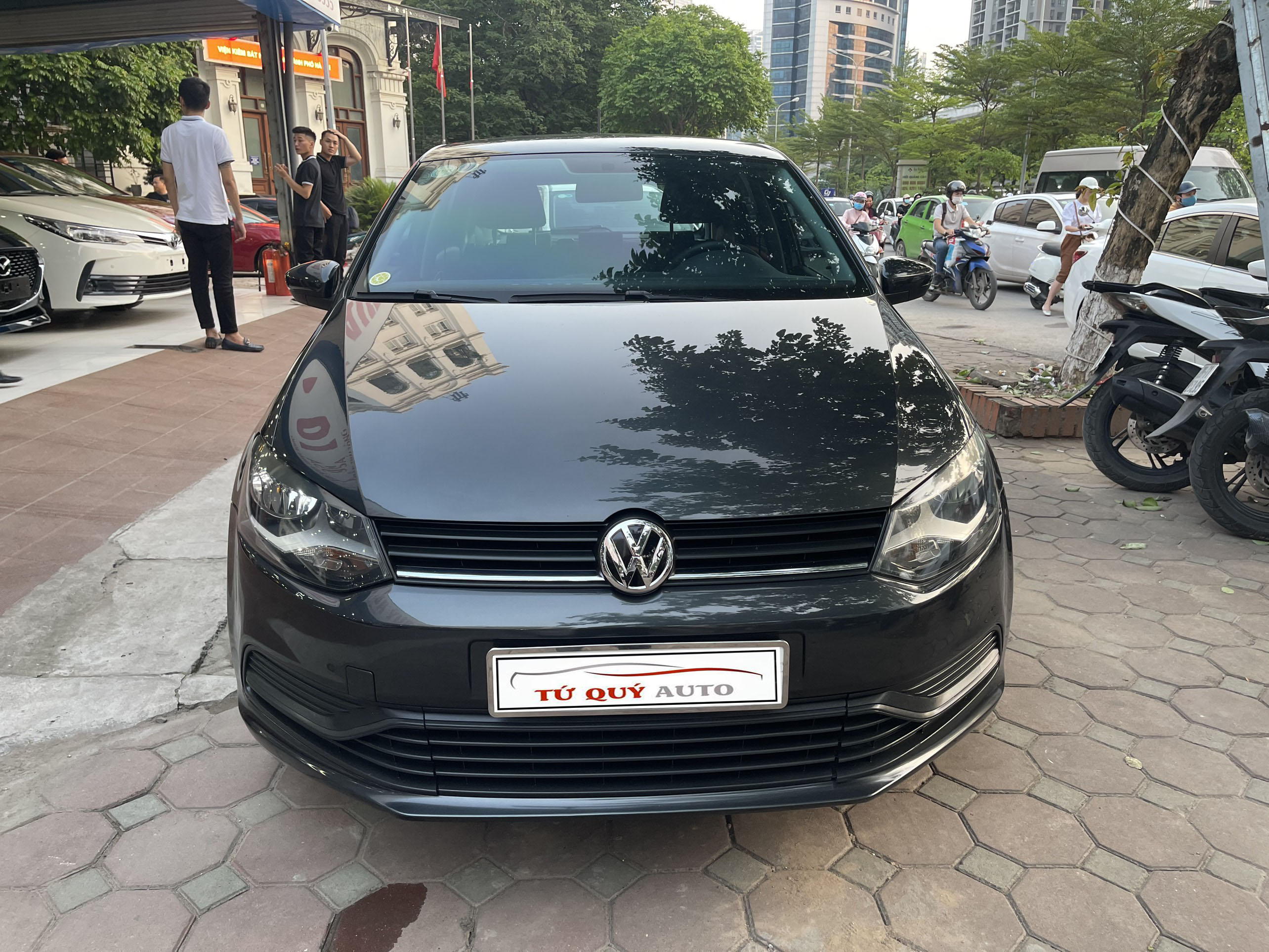 Xe Volkswagen Polo 1.6AT 2016 - Xám