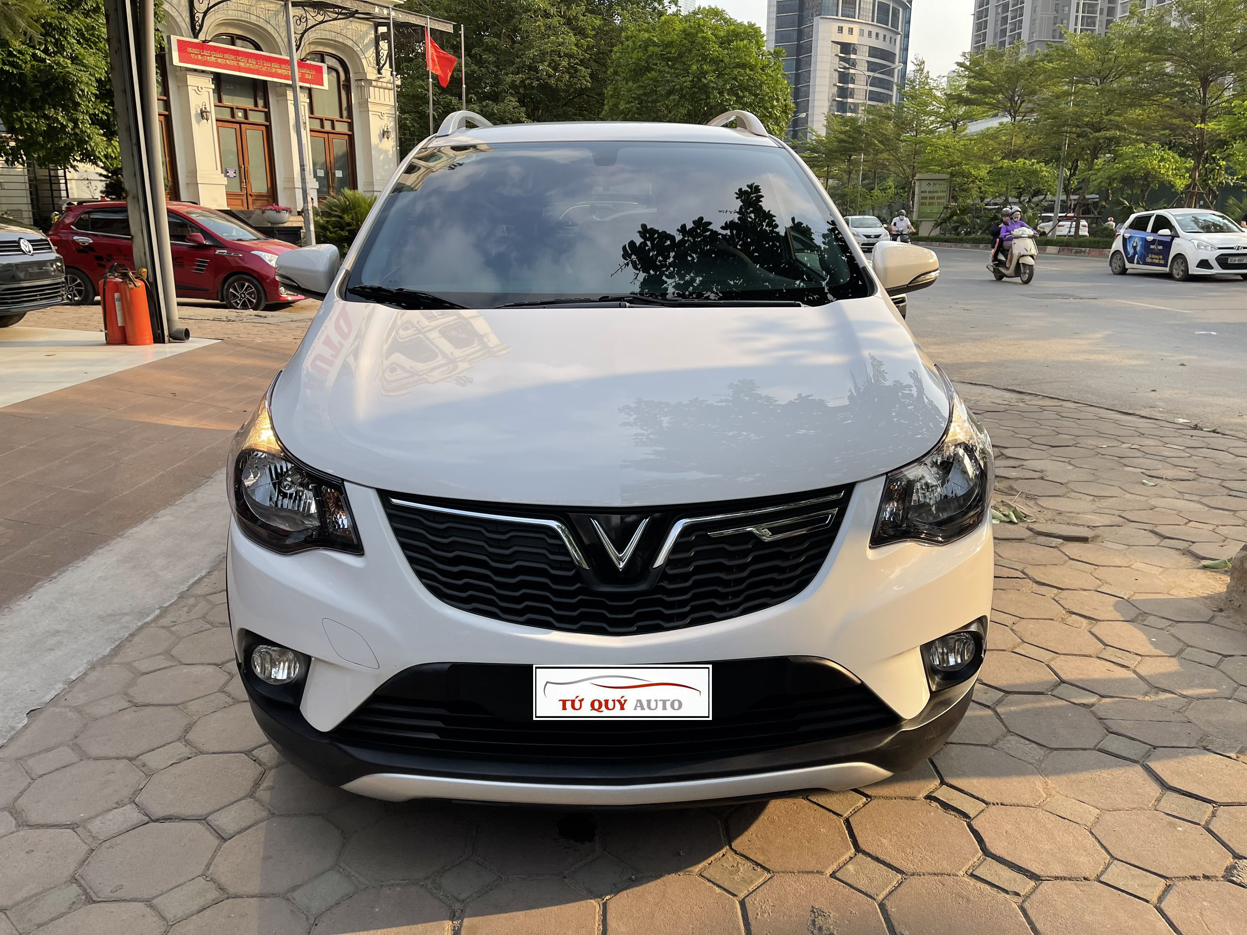Xe VinFast Fadil 1.4AT Plus 2019 - Trắng