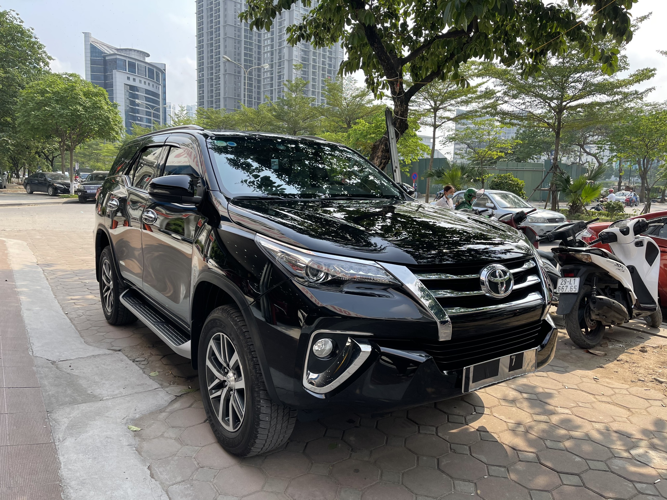 Toyota Fortuner 2.8AT 2019 - 5