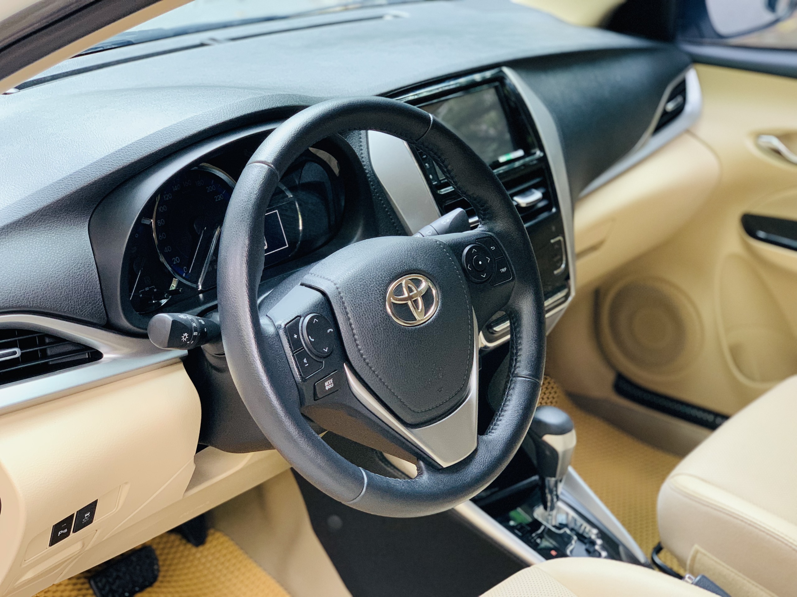 Toyota Vios 1.5G 2020 - 9