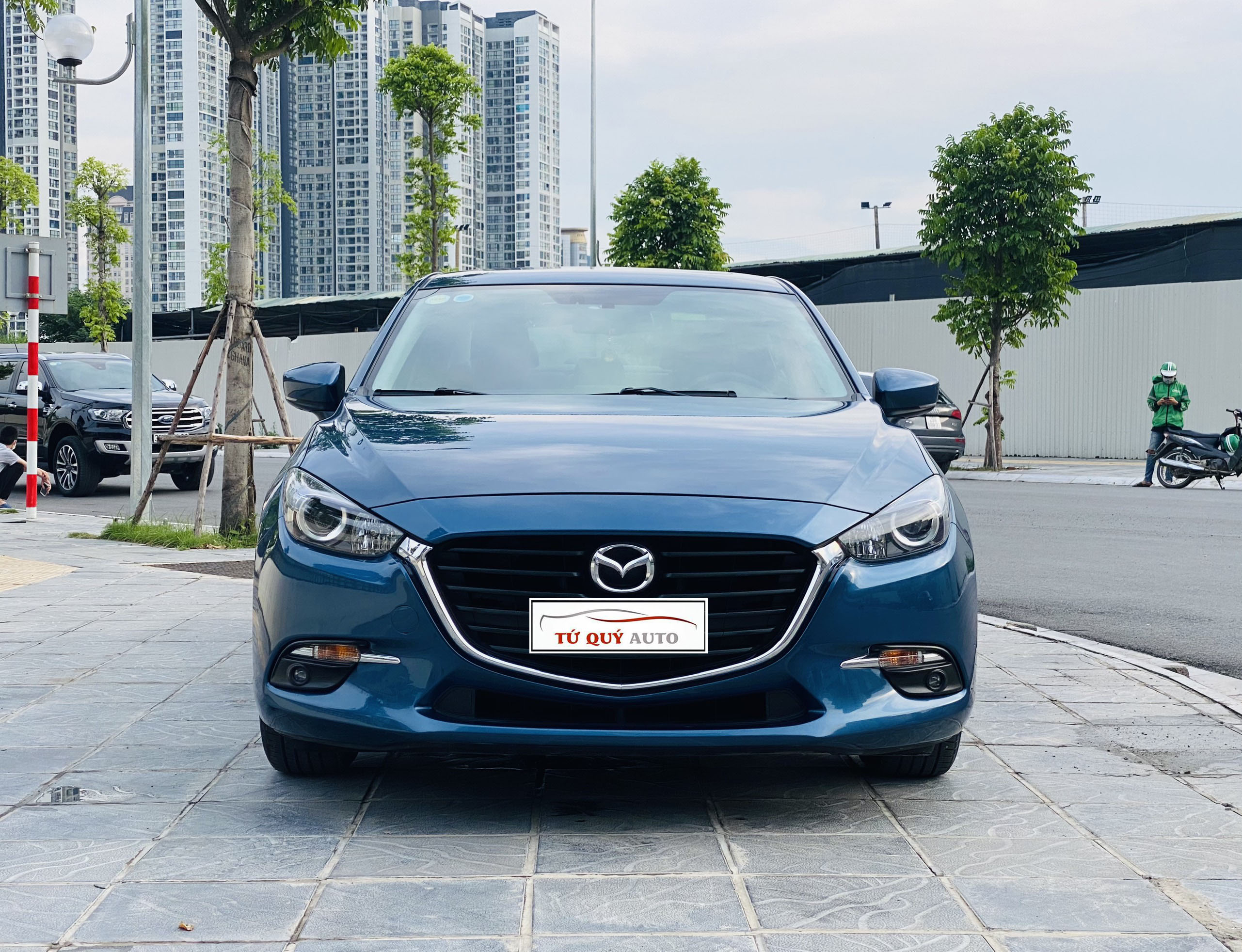 Xe Mazda 3 Sedan 1.5AT 2018 - Xanh