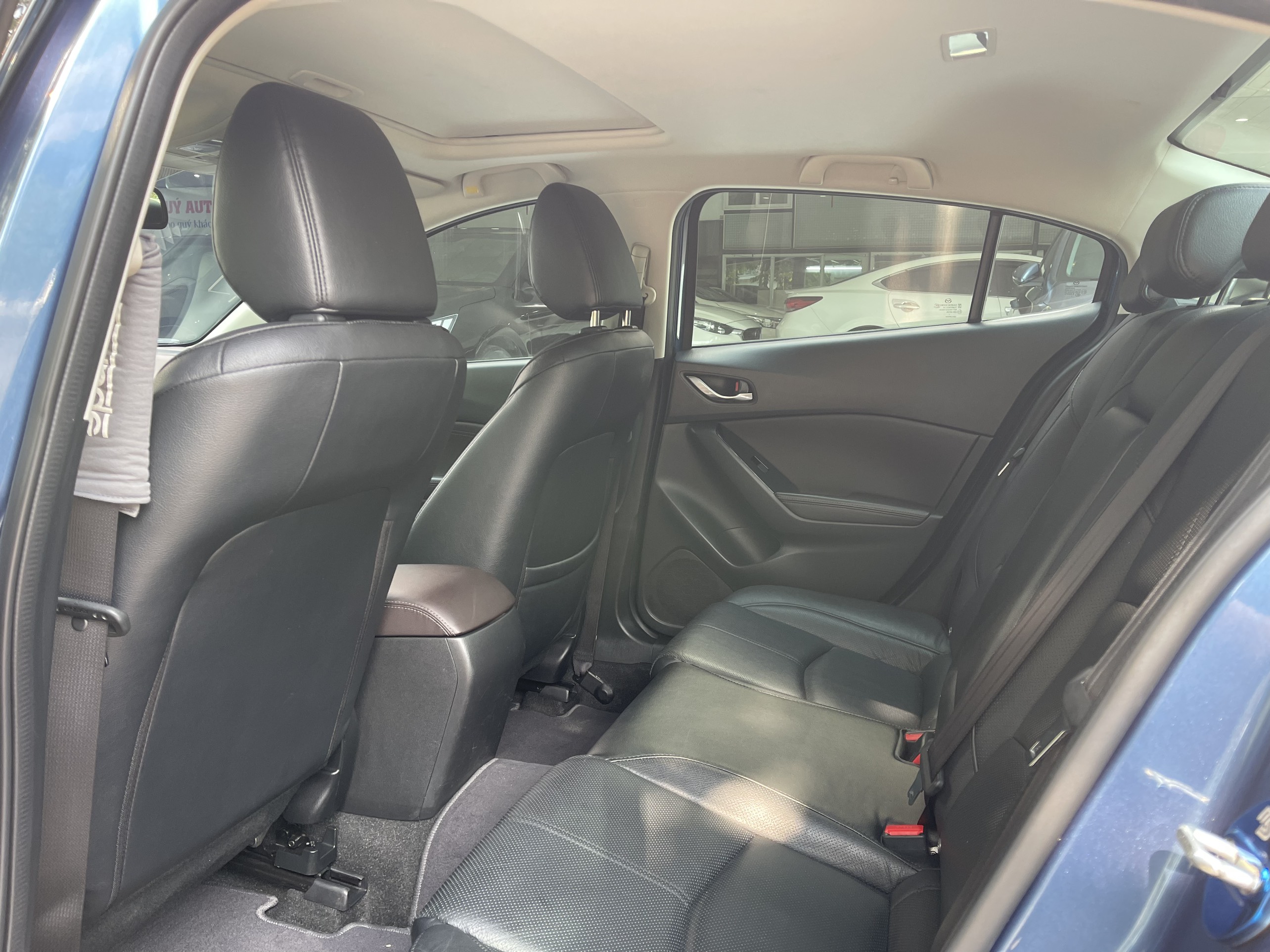 Mazda 3 Sedan 1.5AT 2018 - 10