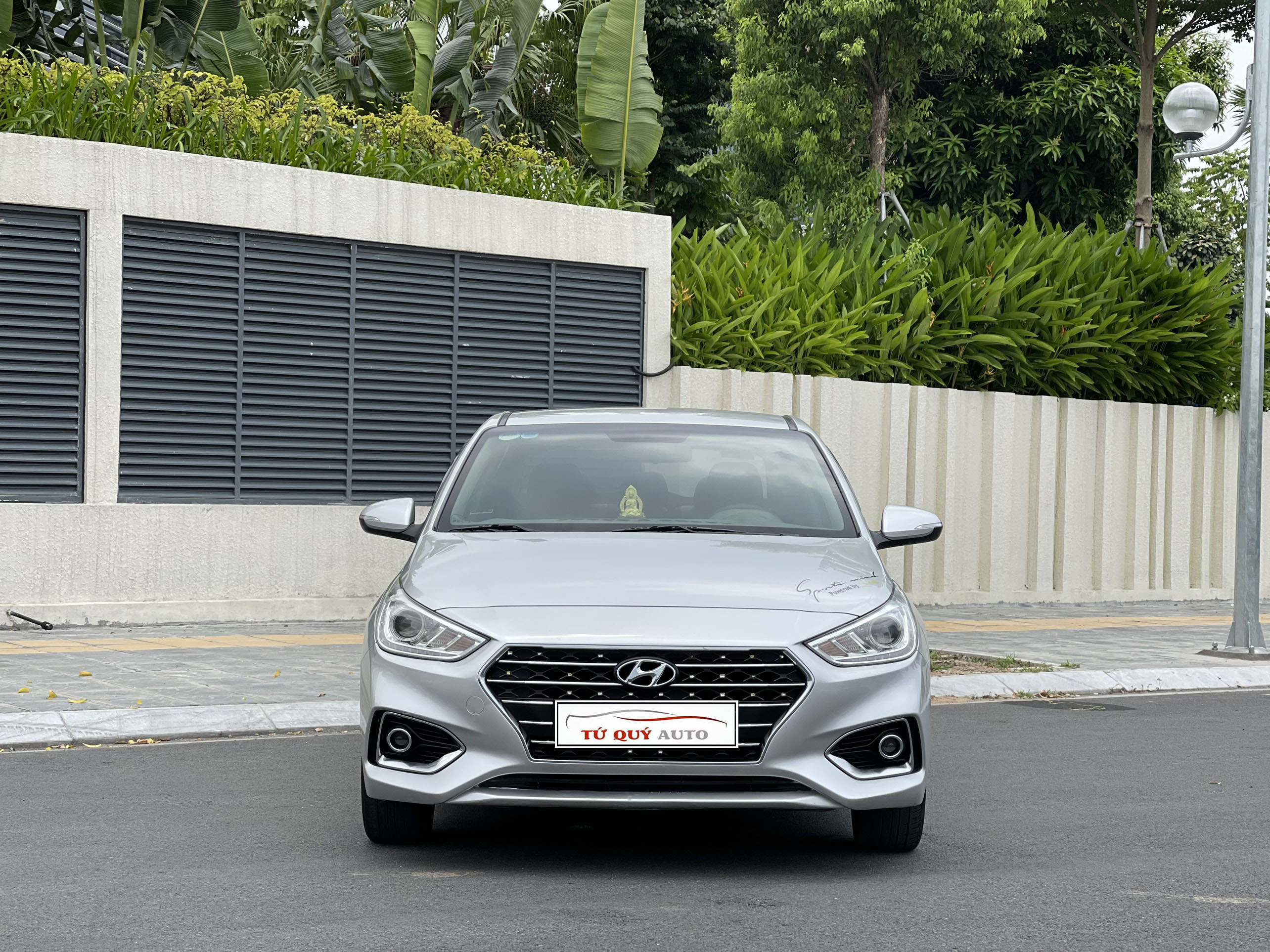Xe Hyundai Accent 1.4AT 2019 - Bạc