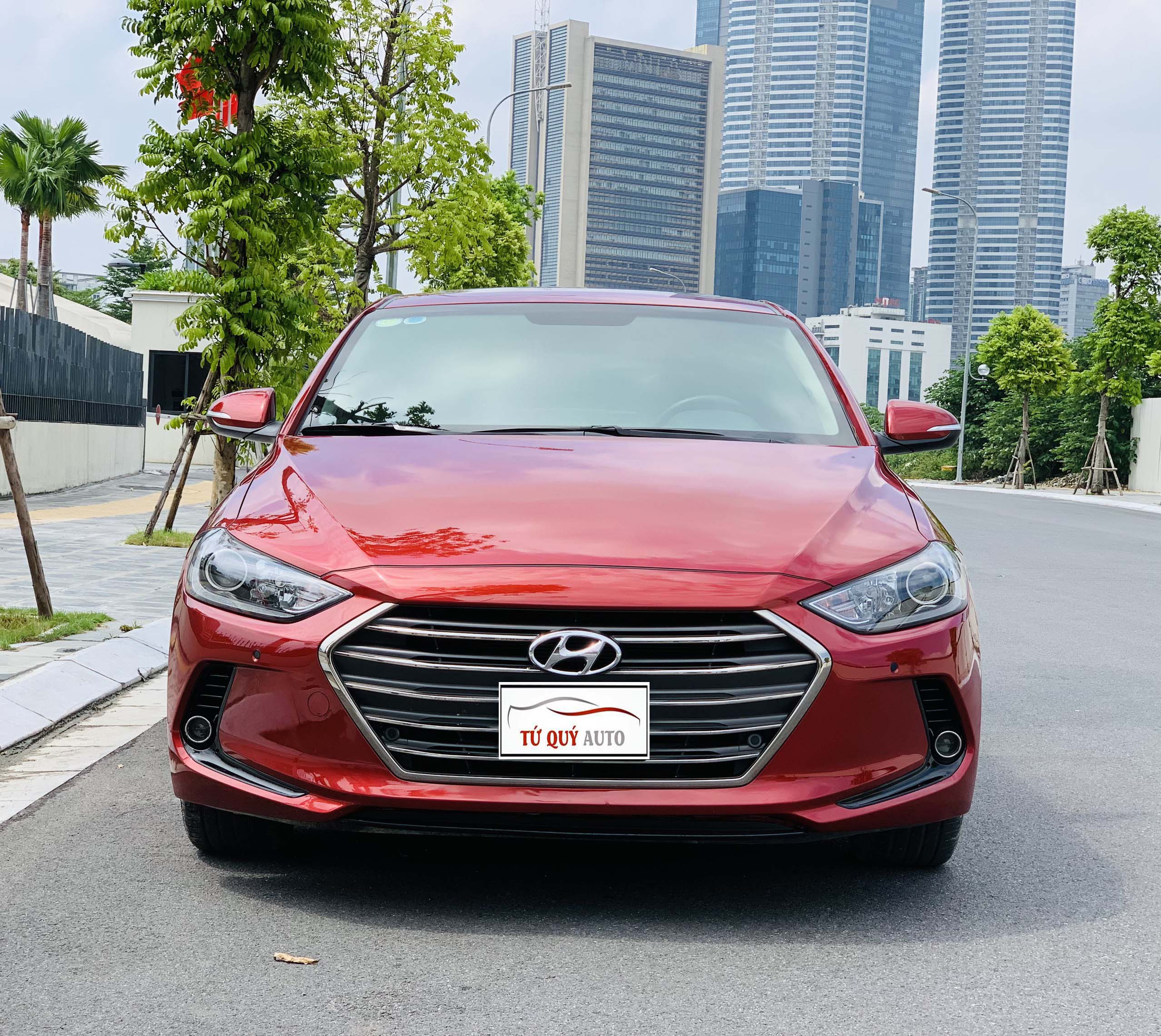 Xe Hyundai Elantra 2.0AT 2018 - Đỏ