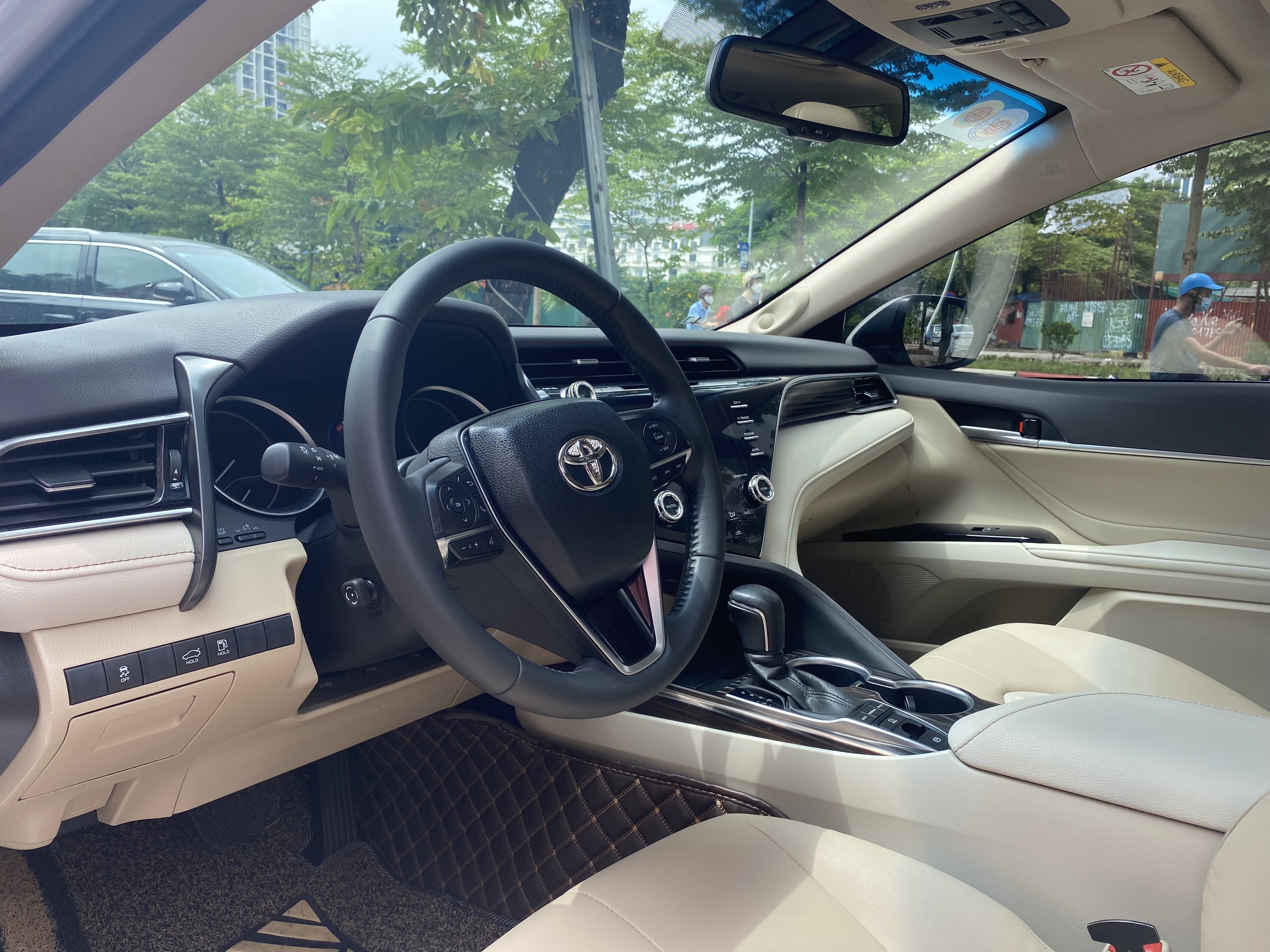Toyota Camry 2.5Q 2019 - 11