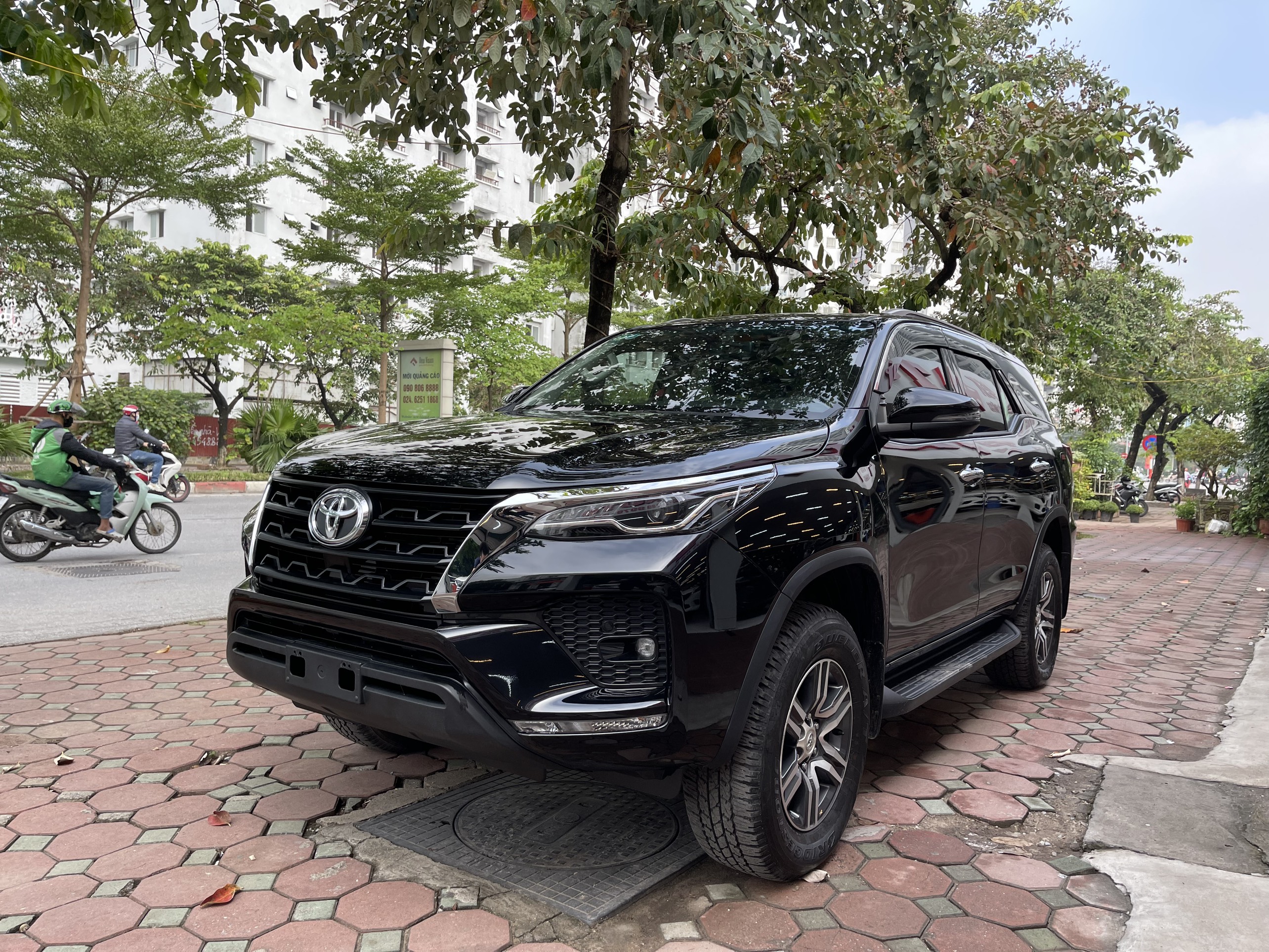 Toyota Fortuner 2.4AT 2020 - 7