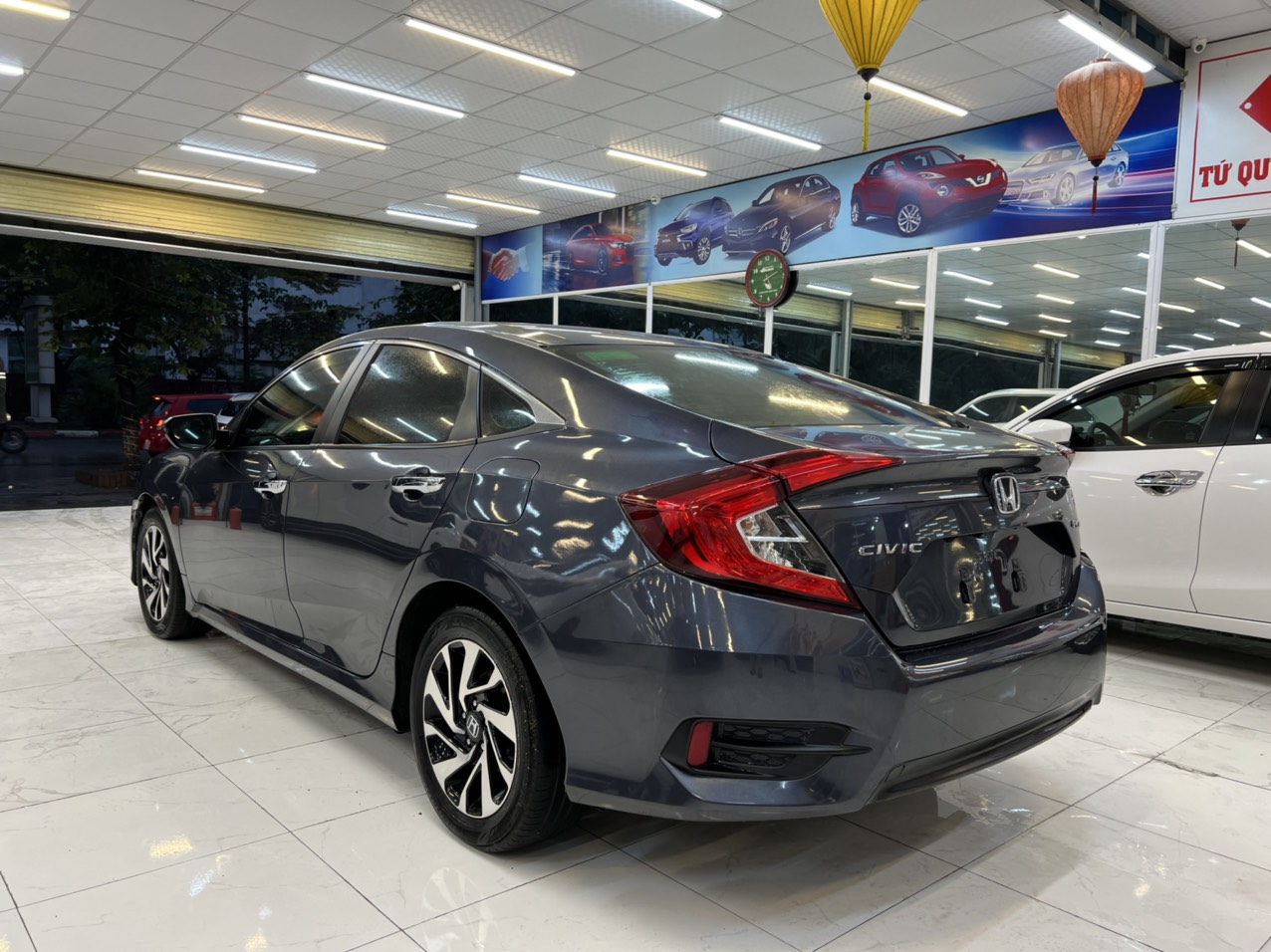 Honda Civic 1.8E 2018 - 6