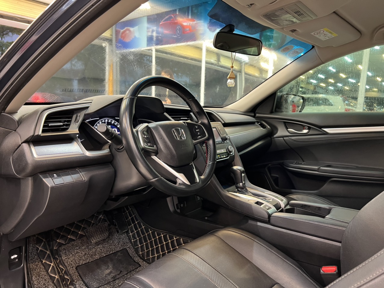 Honda Civic 1.8E 2018 - 9