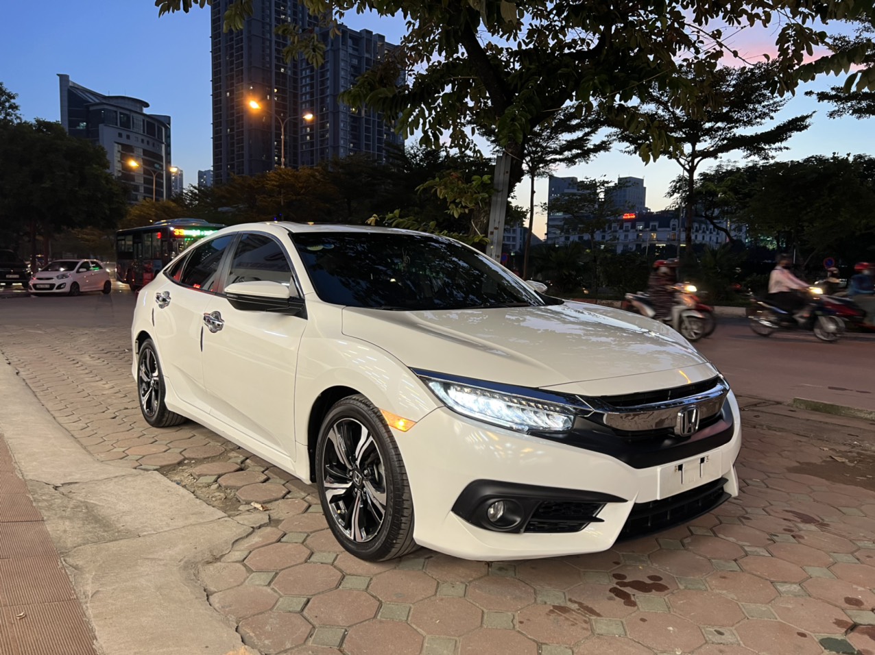Honda Civic 1.5L 2016 - 7