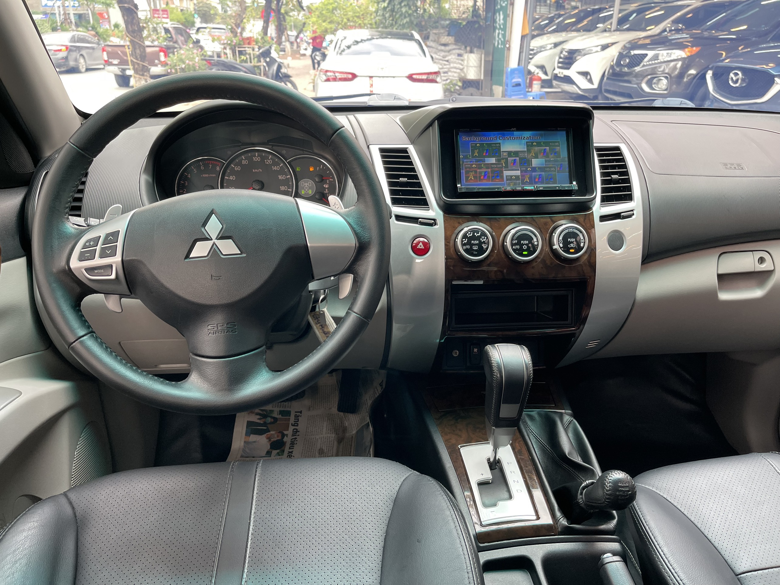 Mitsubishi Pajero 3.0AT 2015 - 8