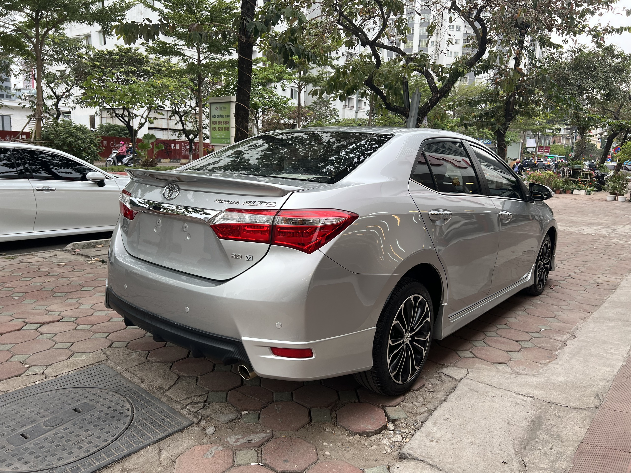 Toyota Altis 2.0V 2014 - 6