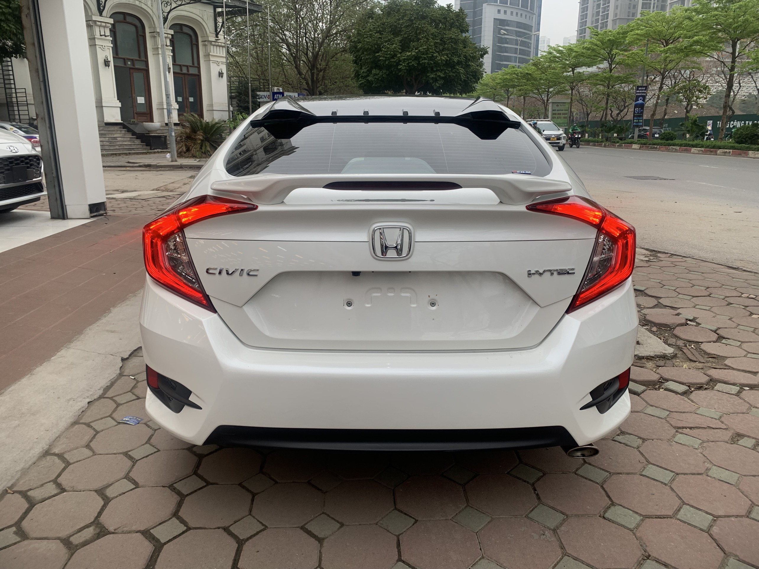 Honda Civic 1.8E 2018 - 5