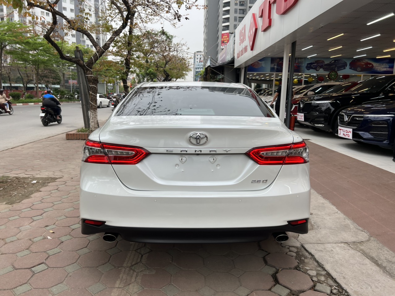 Toyota Camry 2.5Q 2019 - 5