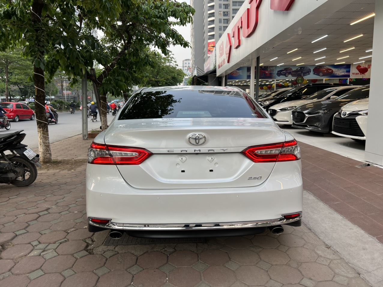 Toyota Camry Q 2019 - 5
