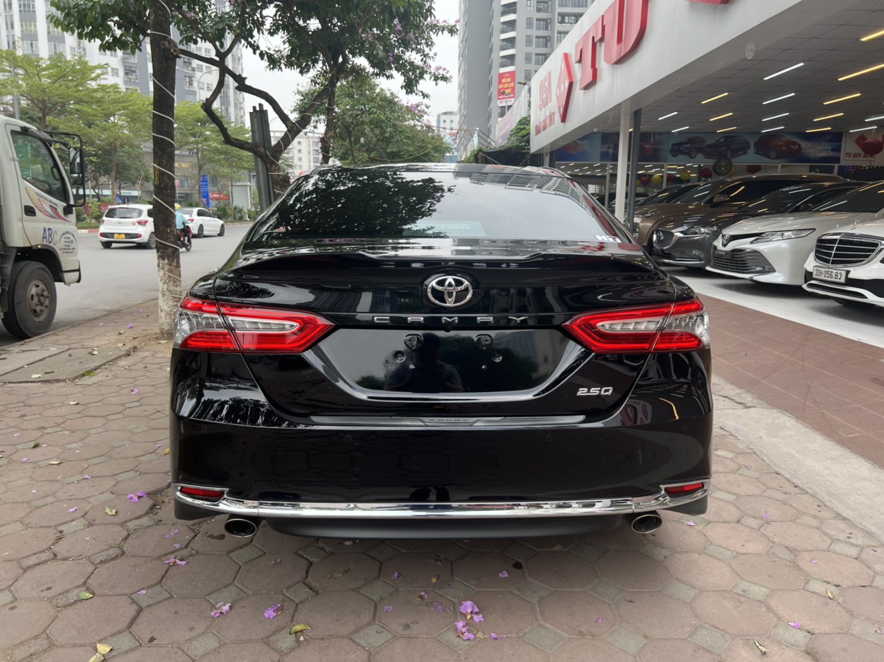 Toyota Camry 2.5Q 2019 - 4