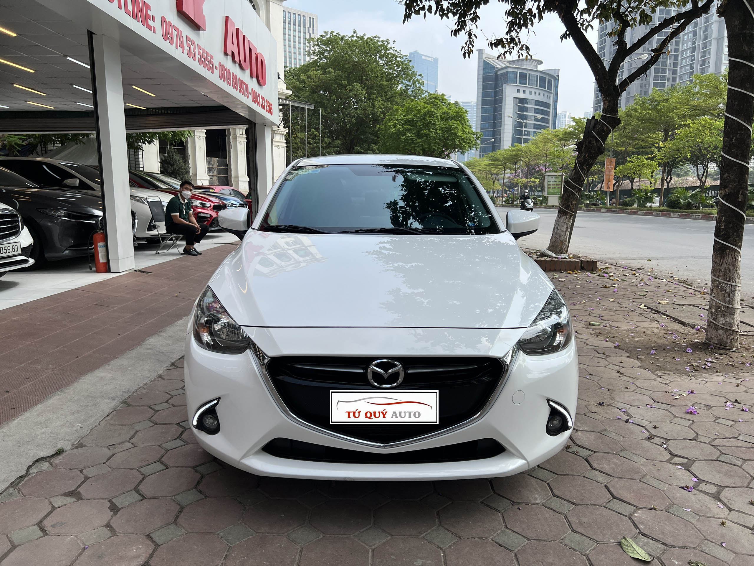 Xe Mazda 2 Sedan 1.5AT 2017 - Trắng
