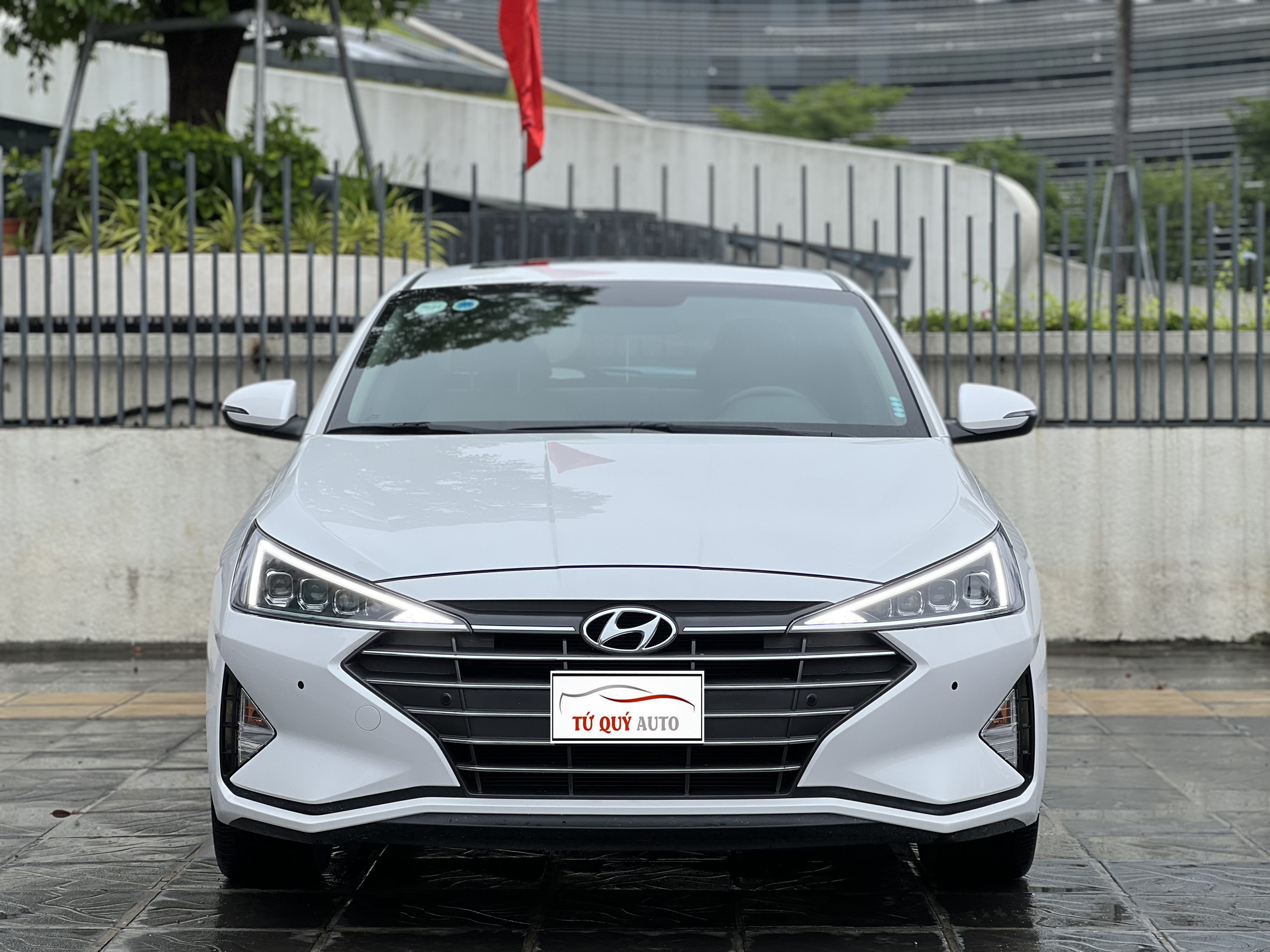 Xe Hyundai Elantra 2.0AT 2020 - Trắng