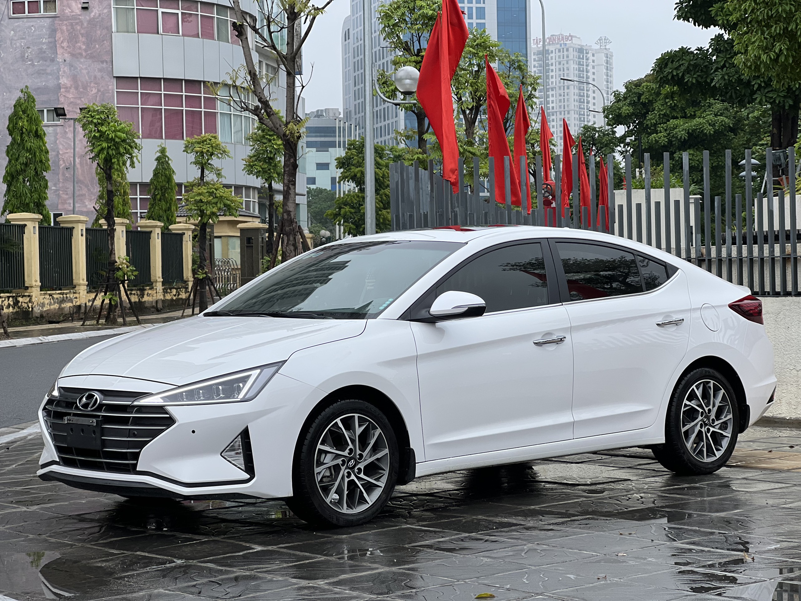Hyundai Elantra 2.0AT 2020 - 2