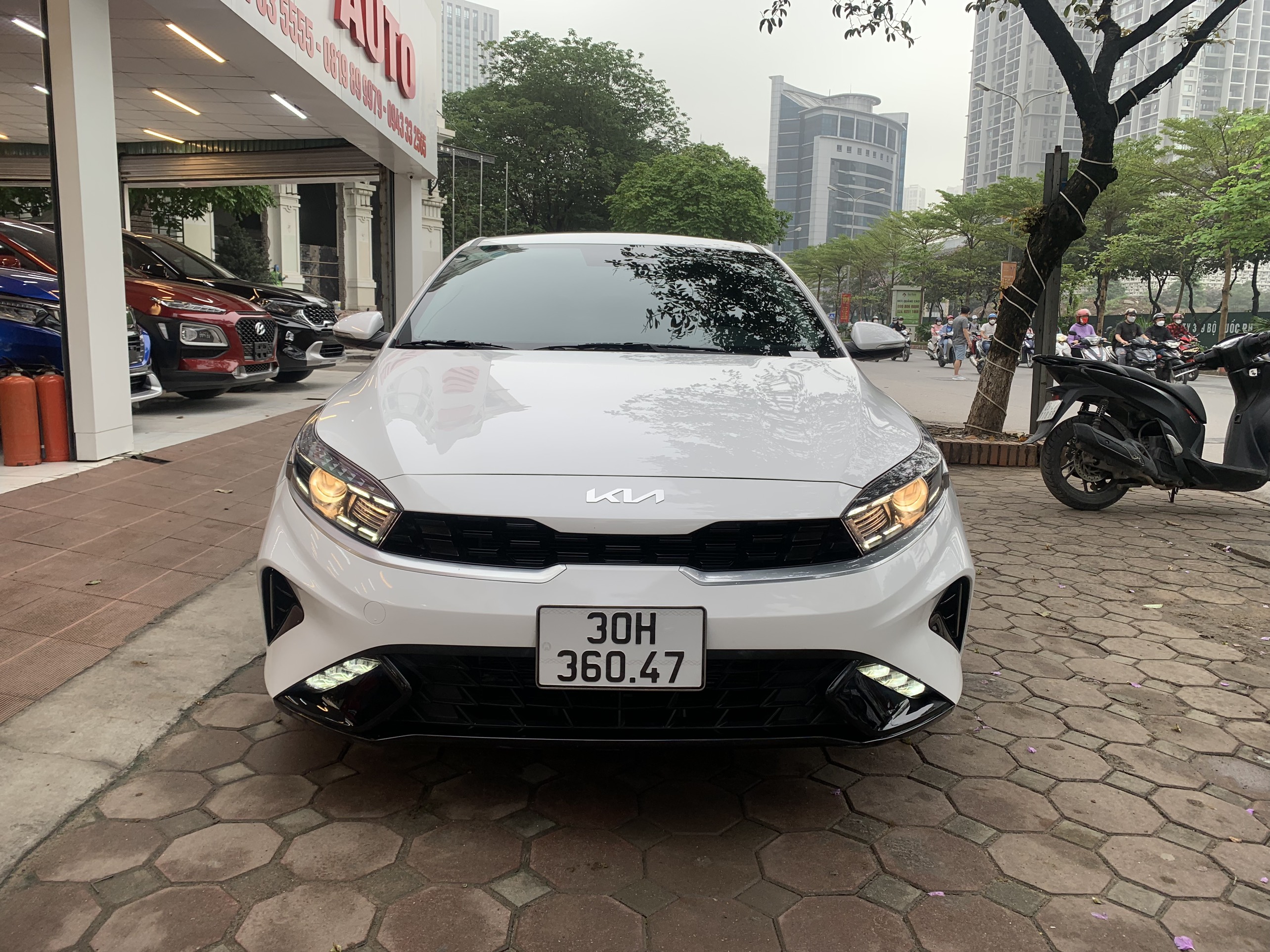 Xe Kia K3 Luxury 1.5AT 2021 - Trắng