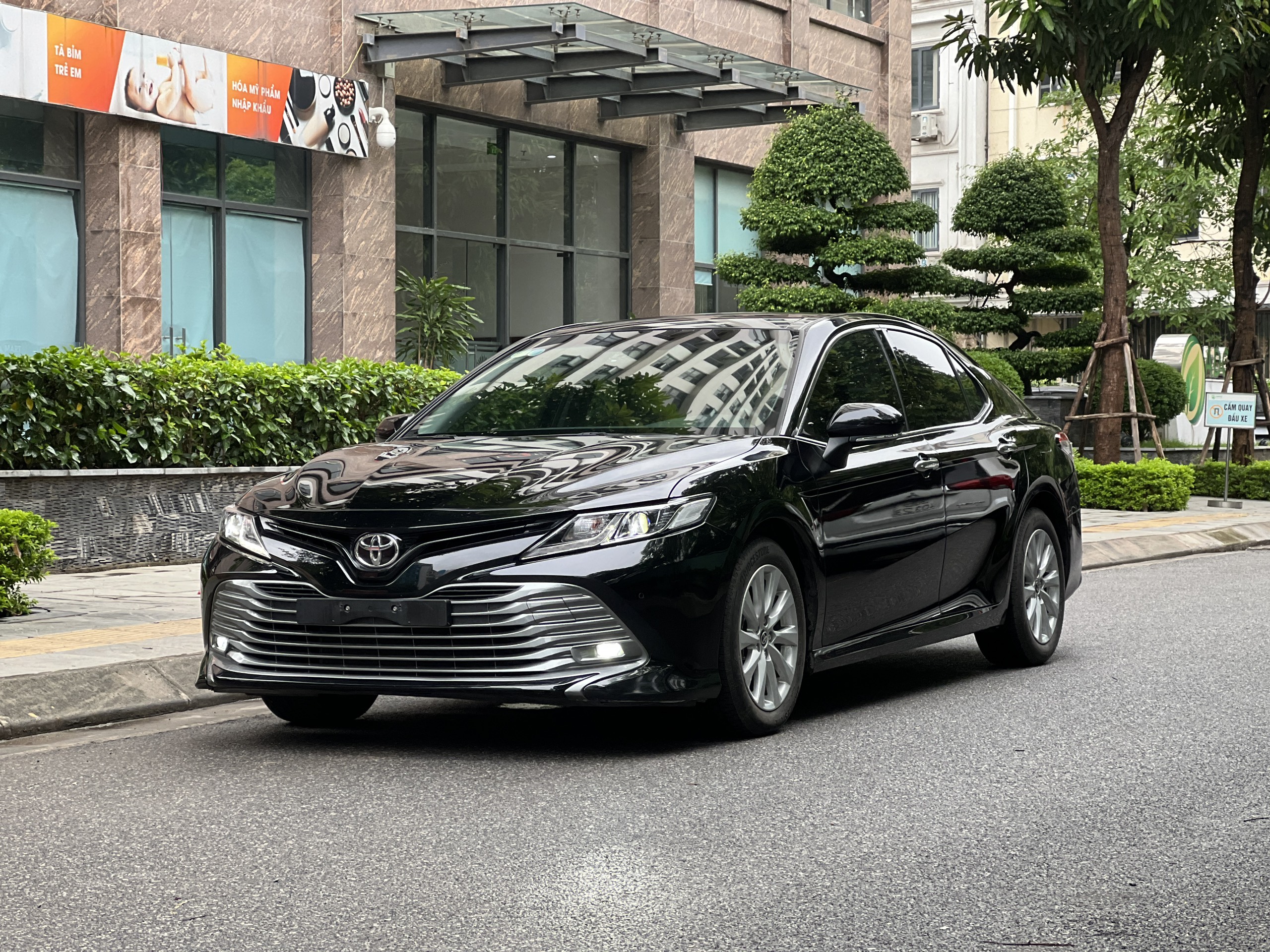 Toyota Camry 2.0G 2020 - 2