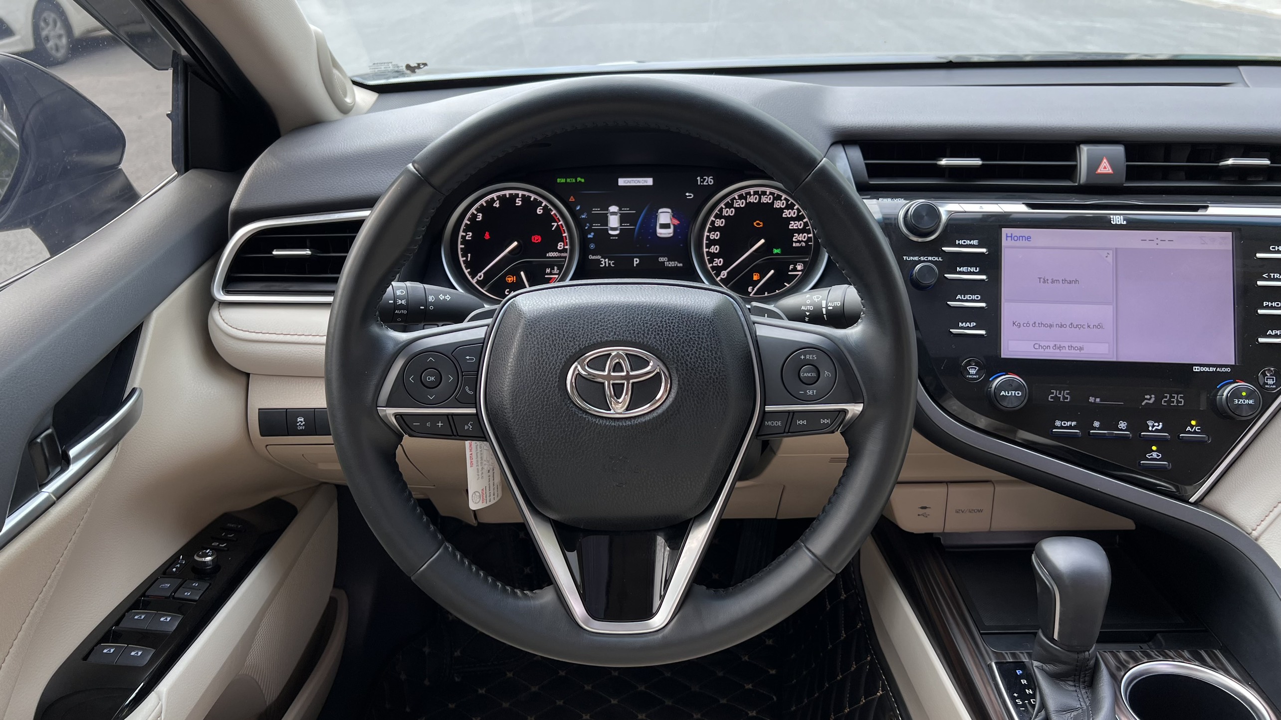 Toyota Camry 2.5Q 2019 - 9