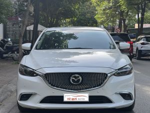 Xe Mazda 6 Premium 2.0AT 2017 - Trắng
