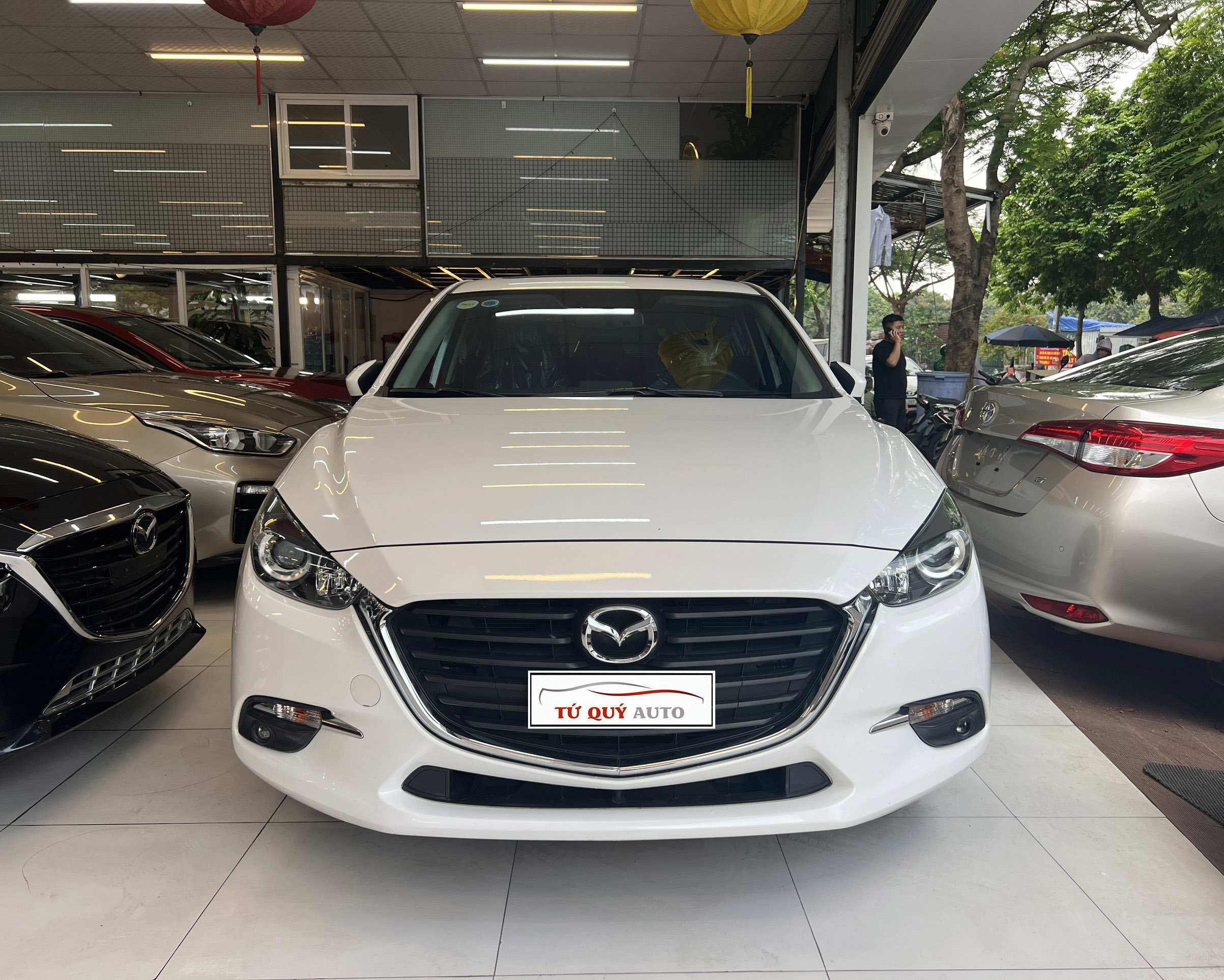 Xe Mazda 3 Hatchback 1.5AT 2019 - Trắng