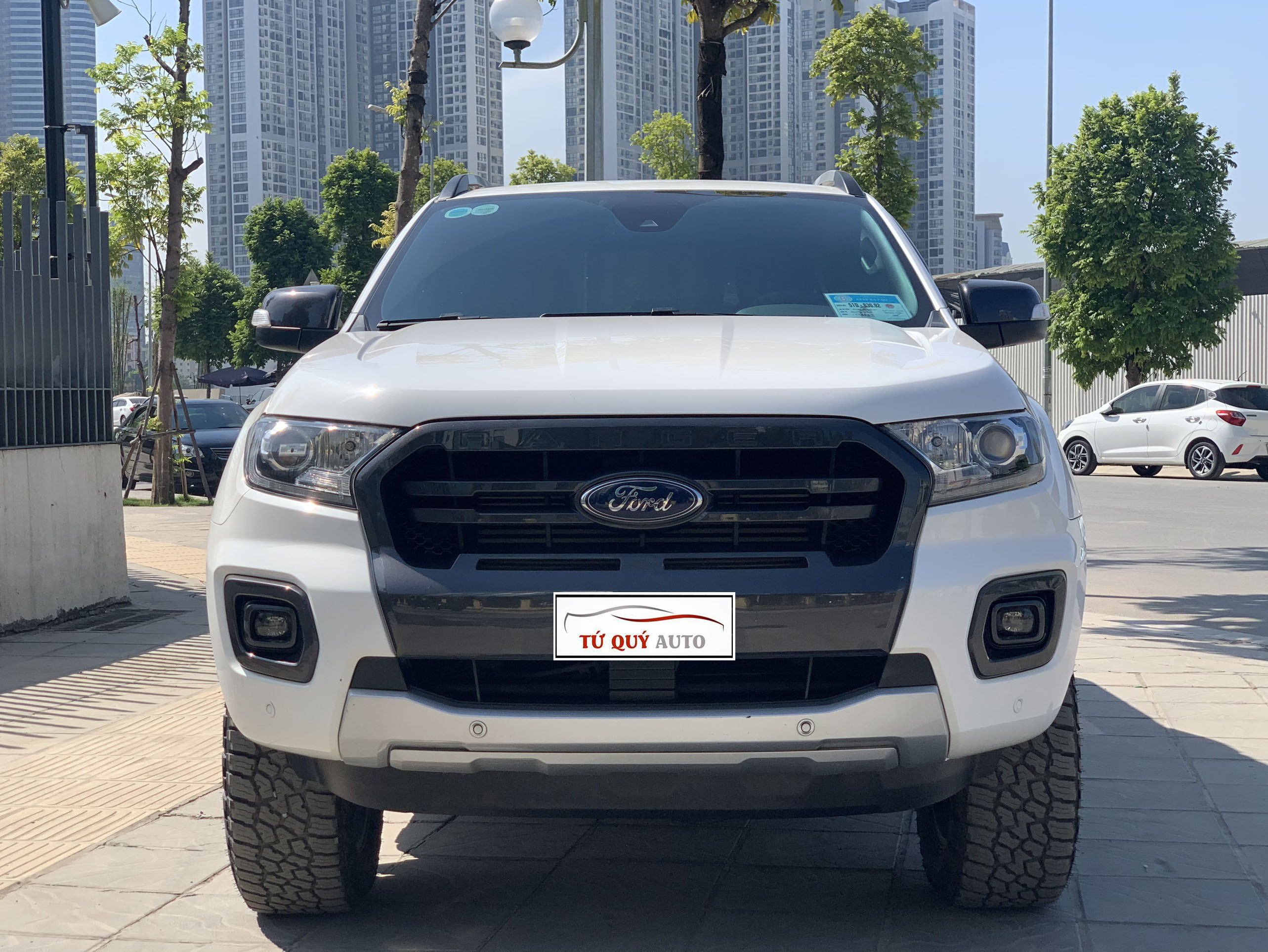 Xe Ford Ranger WildTrak 2.0 Biturbo 2019 - Trắng