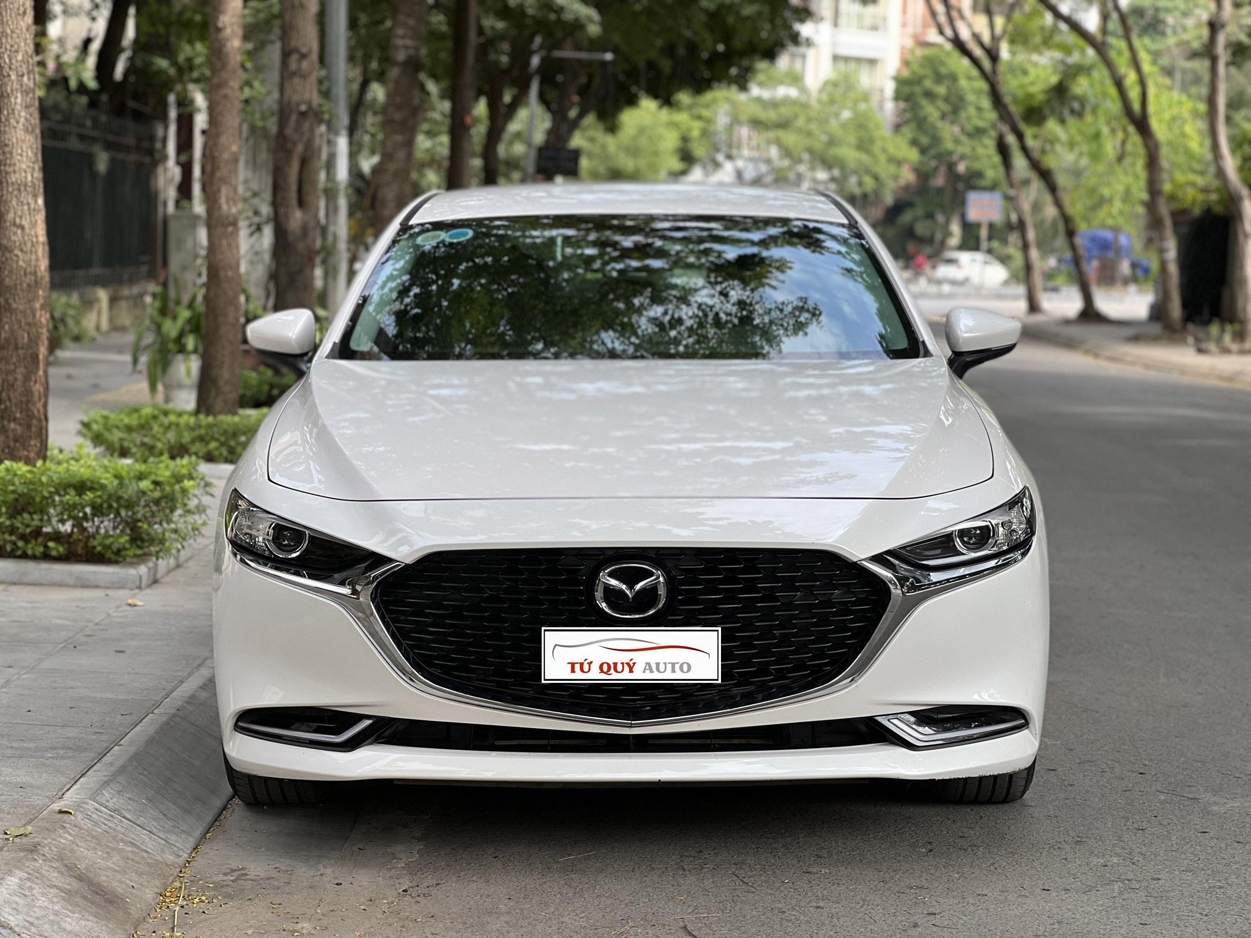 Xe Mazda 3 Luxury 1.5AT 2019 - Trắng