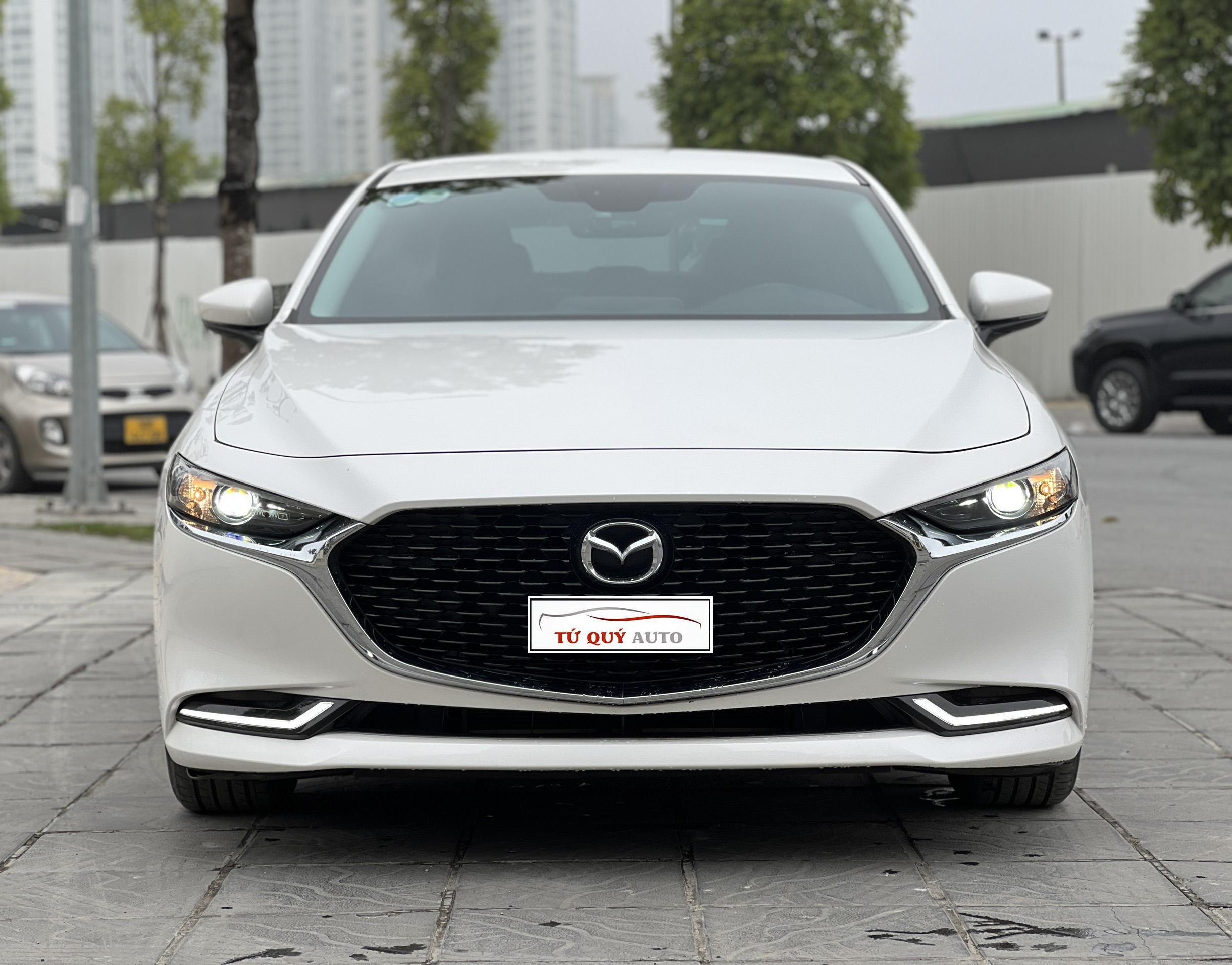 Xe Mazda 3 Luxury 1.5AT 2020 - Trắng