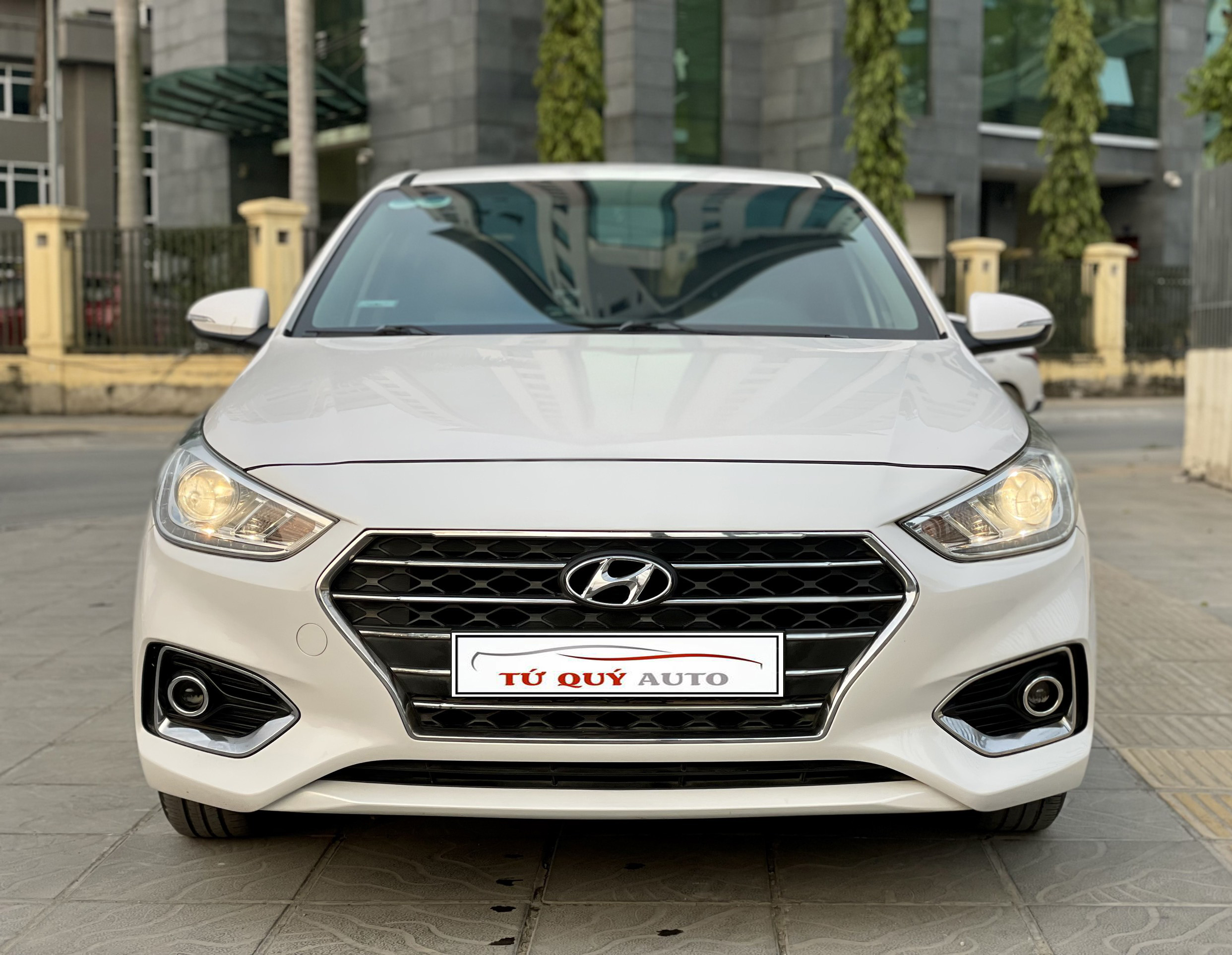 Xe Hyundai Accent 1.4AT 2019 - Trắng