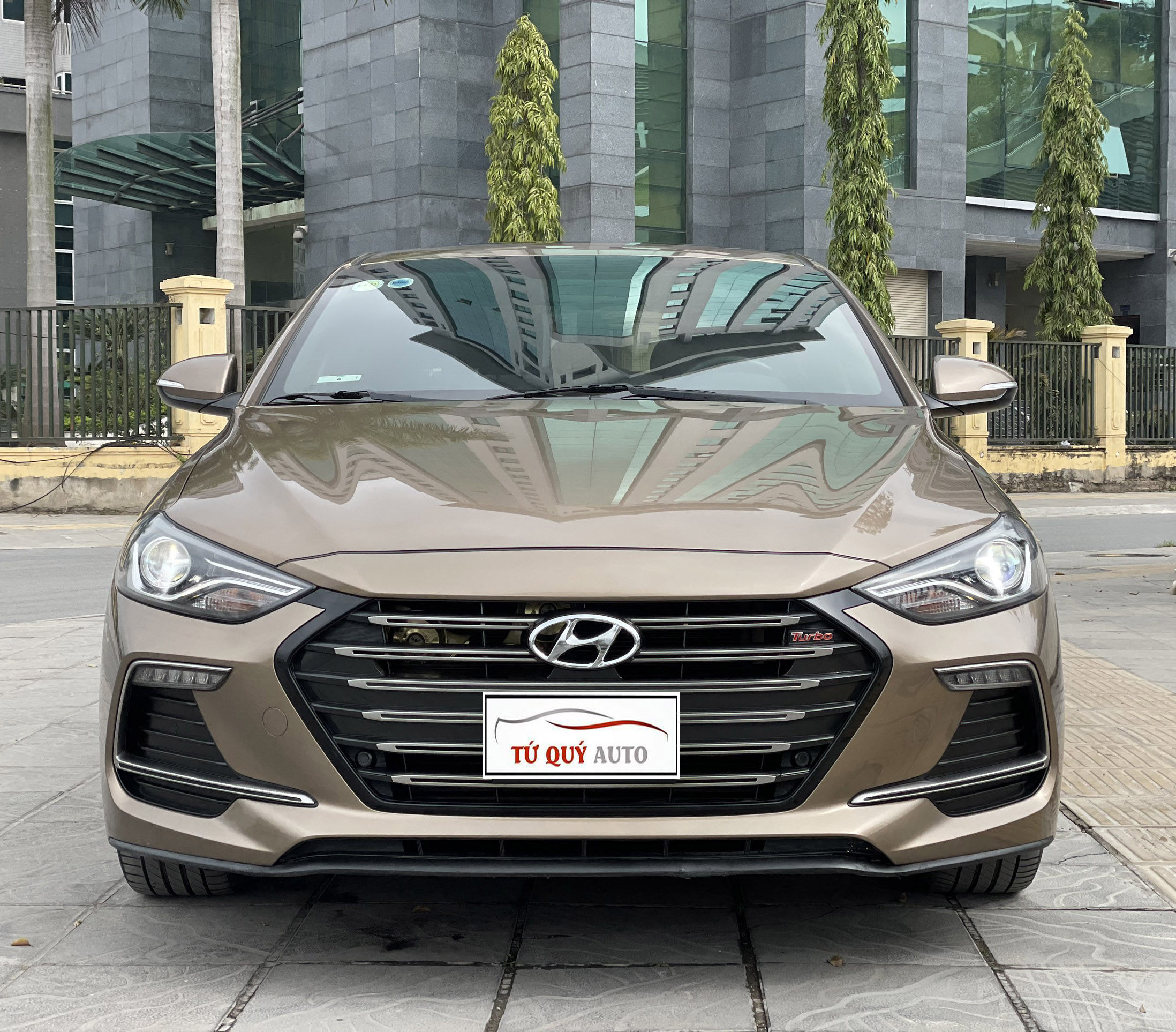 HYUNDAI ELANTRA SPORT 16 TURBO  Giá Xe Chuyên Dụng Hyundai
