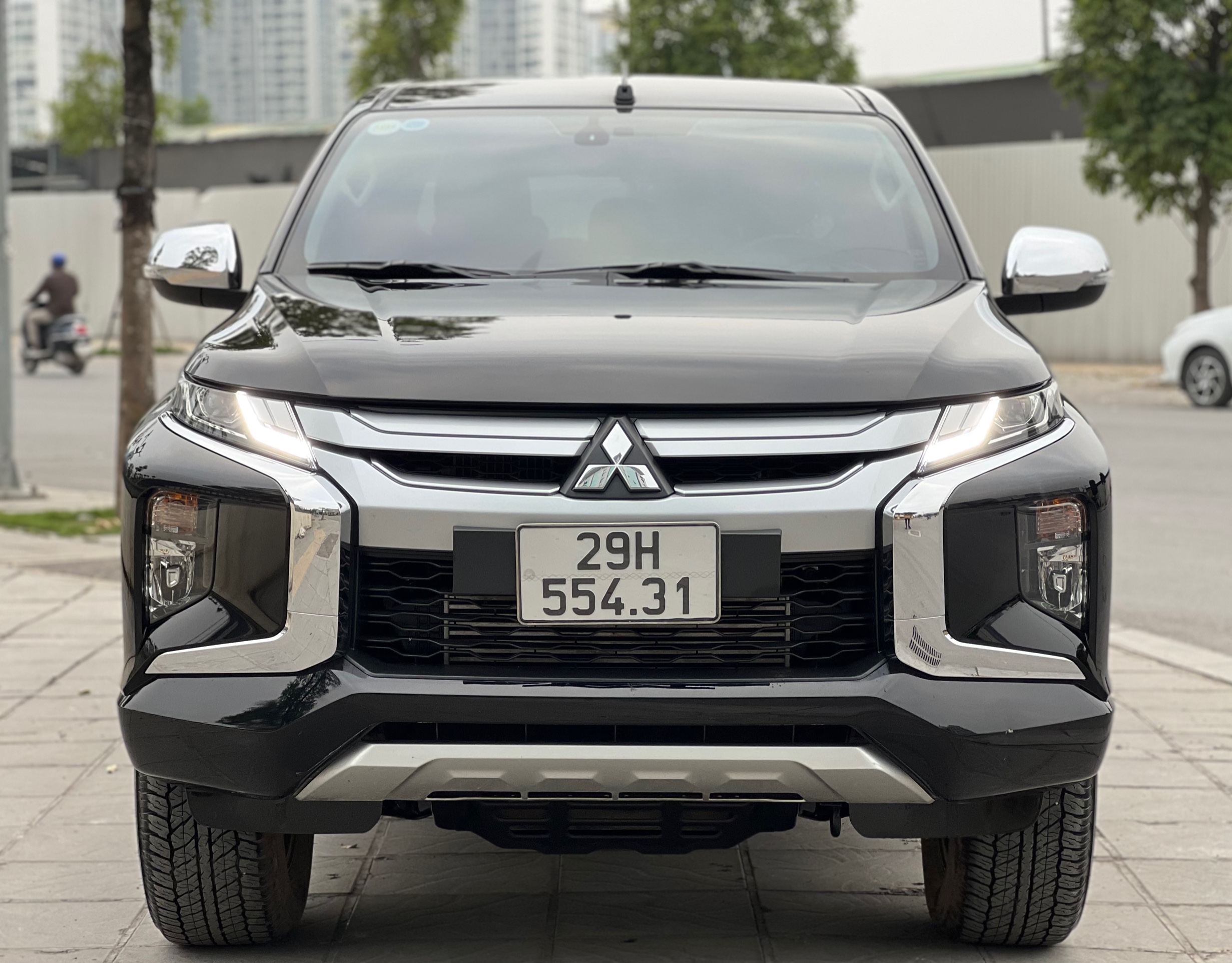Mitsubishi Triton 2023 Giá xe lăn bánh  đánh giá thông số kỹ thuật