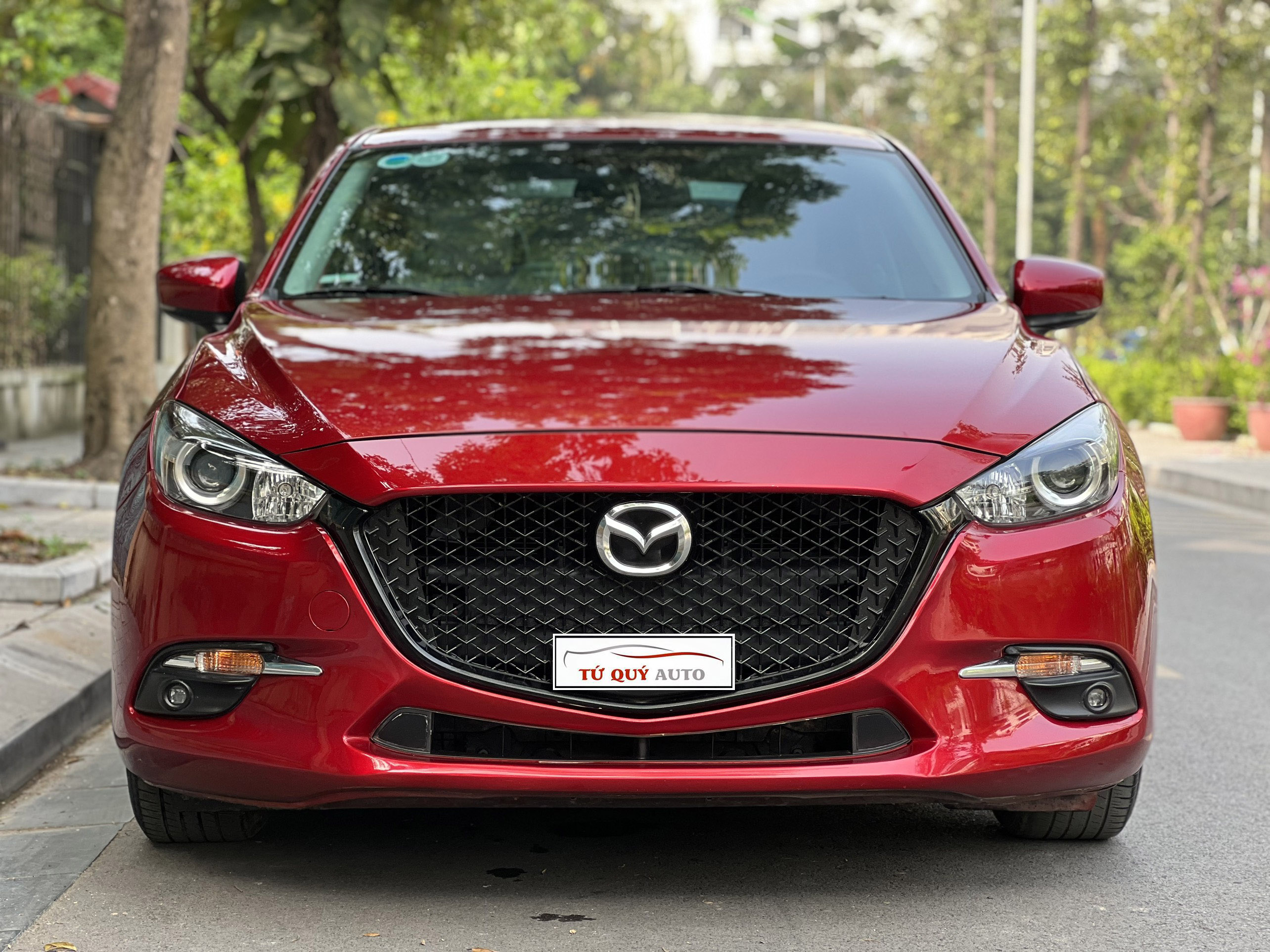 Xe Mazda 3 Sedan 1.5AT 2019 - Đỏ / Kem