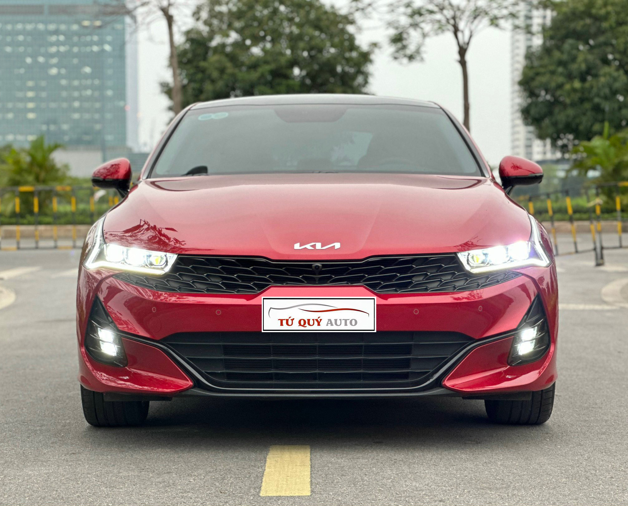 Xe Kia K5 Premium 2.0AT 2022 - Đỏ