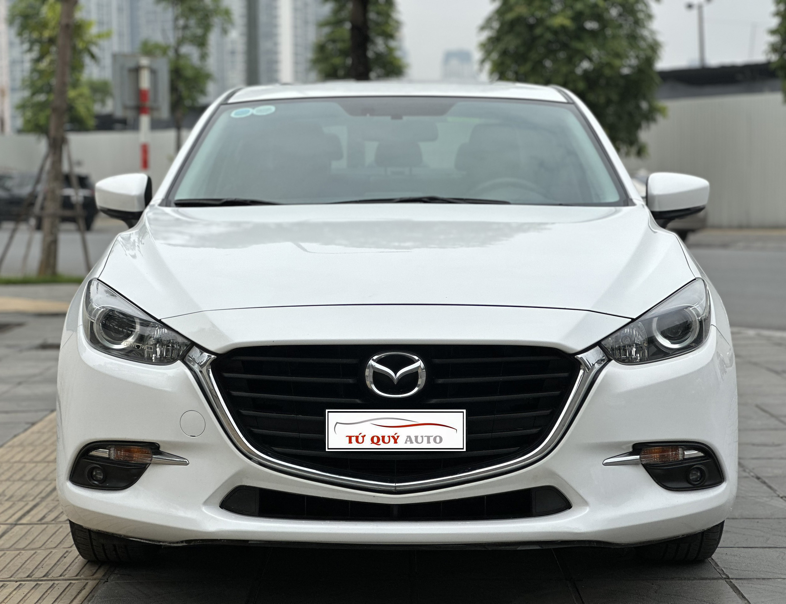 Xe Mazda 3 Sedan 1.5AT 2018 - Trắng