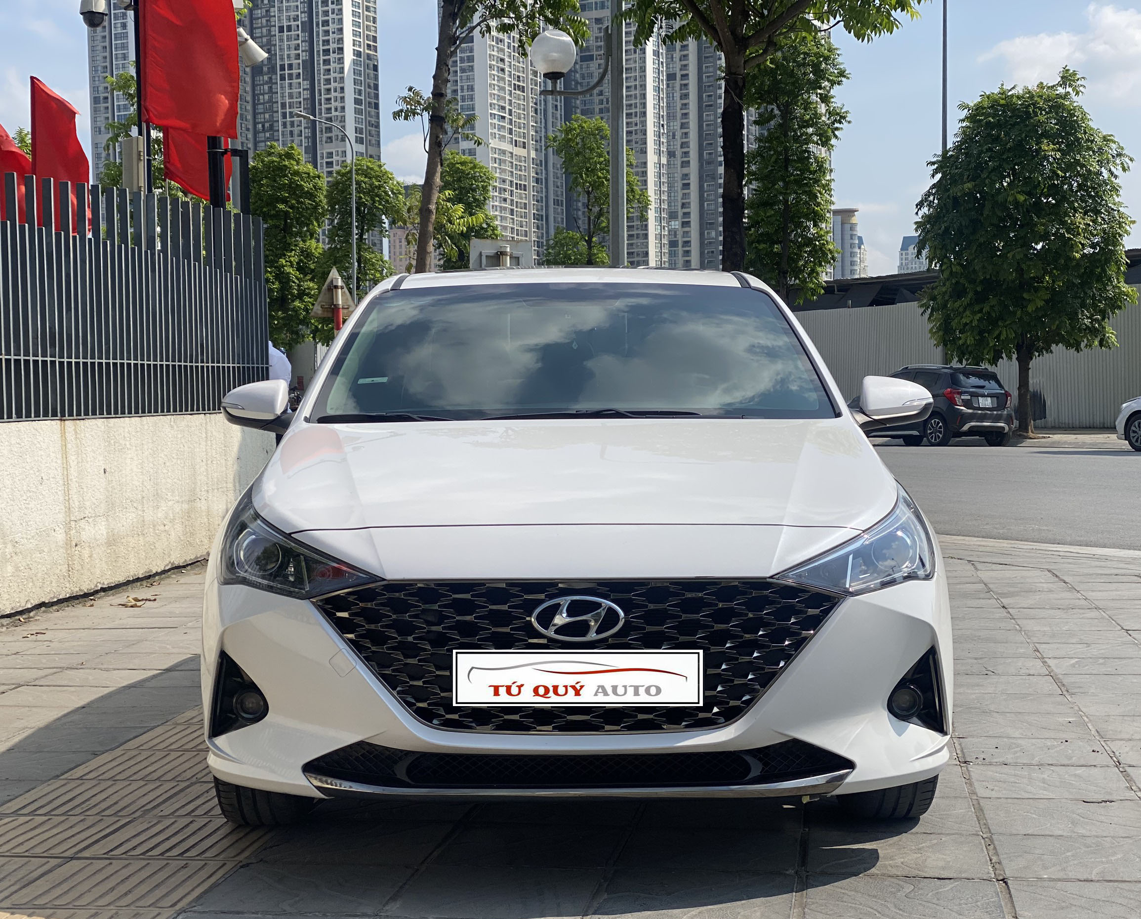 Xe Hyundai Accent 1.4 ATH 2021 - Trắng