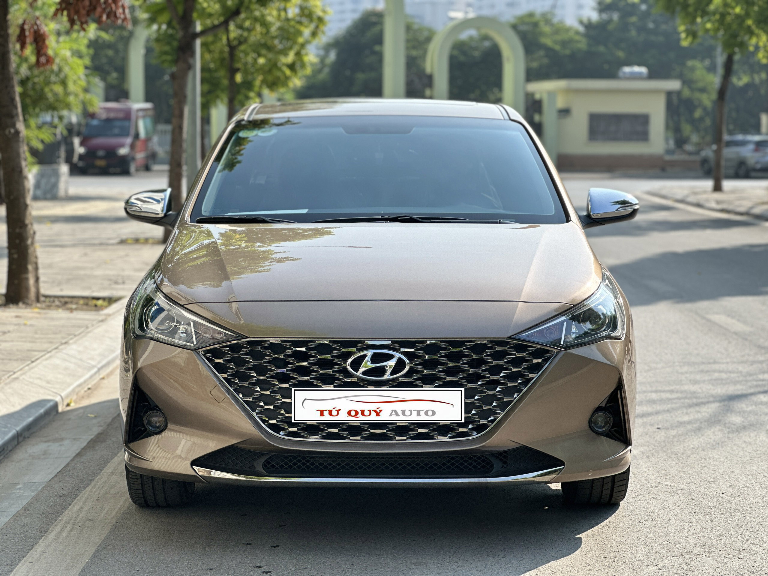 Xe Hyundai Accent 1.4 ATH 2021 - Nâu